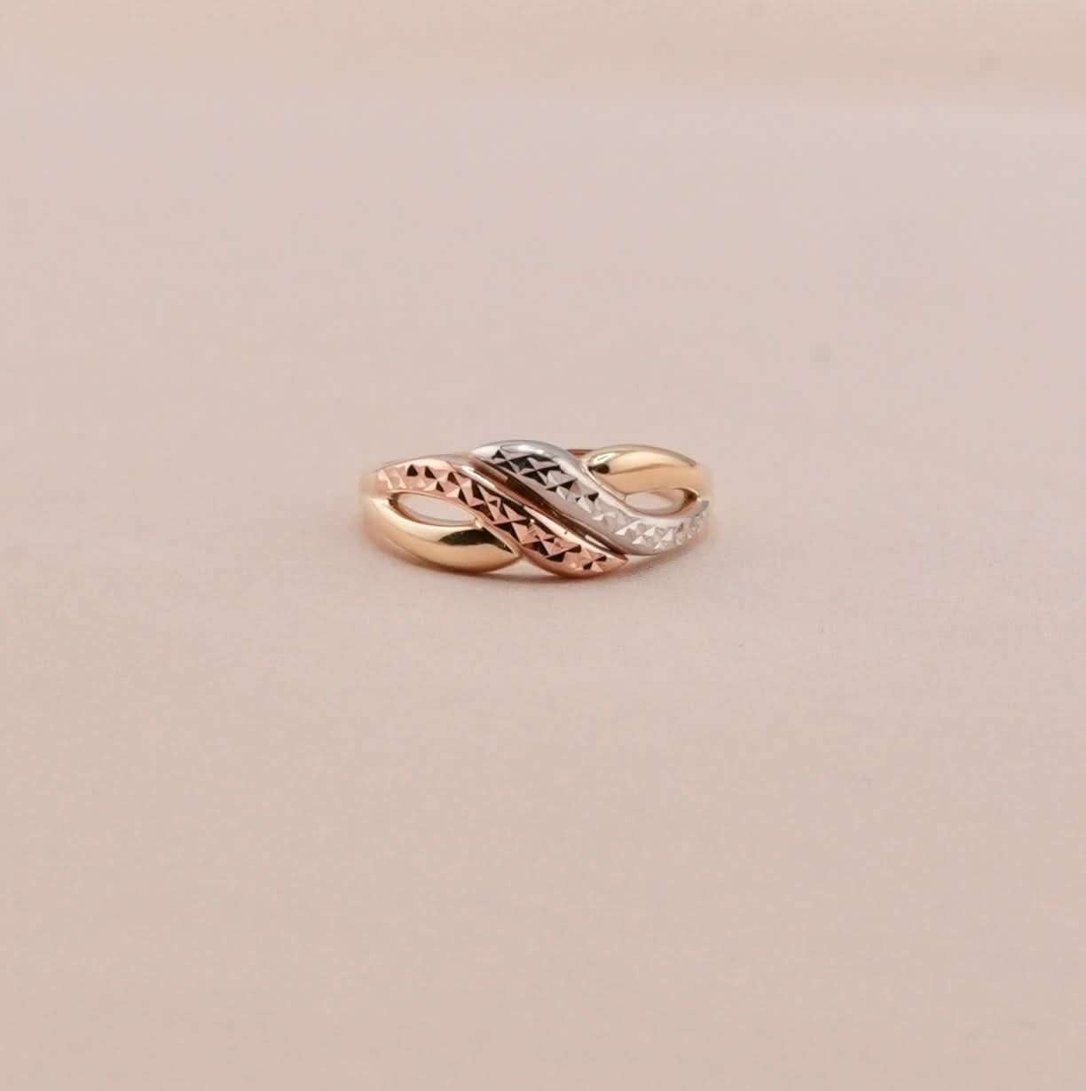 14K Gold Women’s Ring
