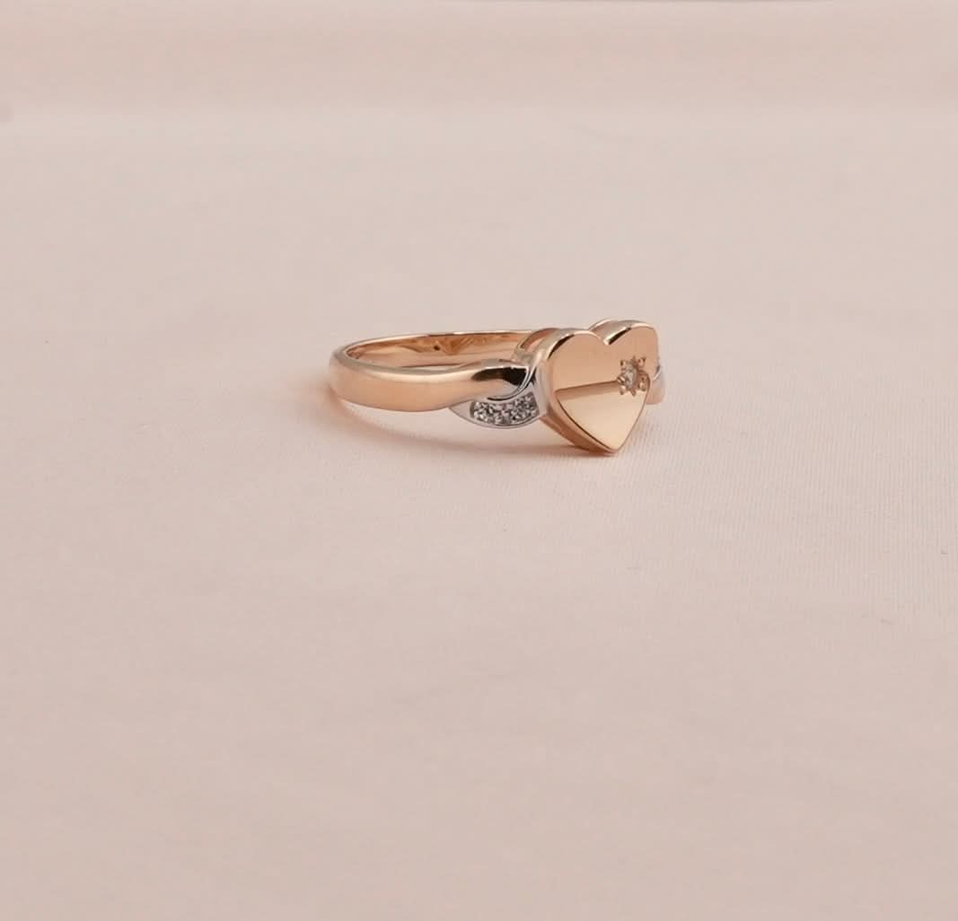 14K Gold Heart Women's Ring . RG-0881