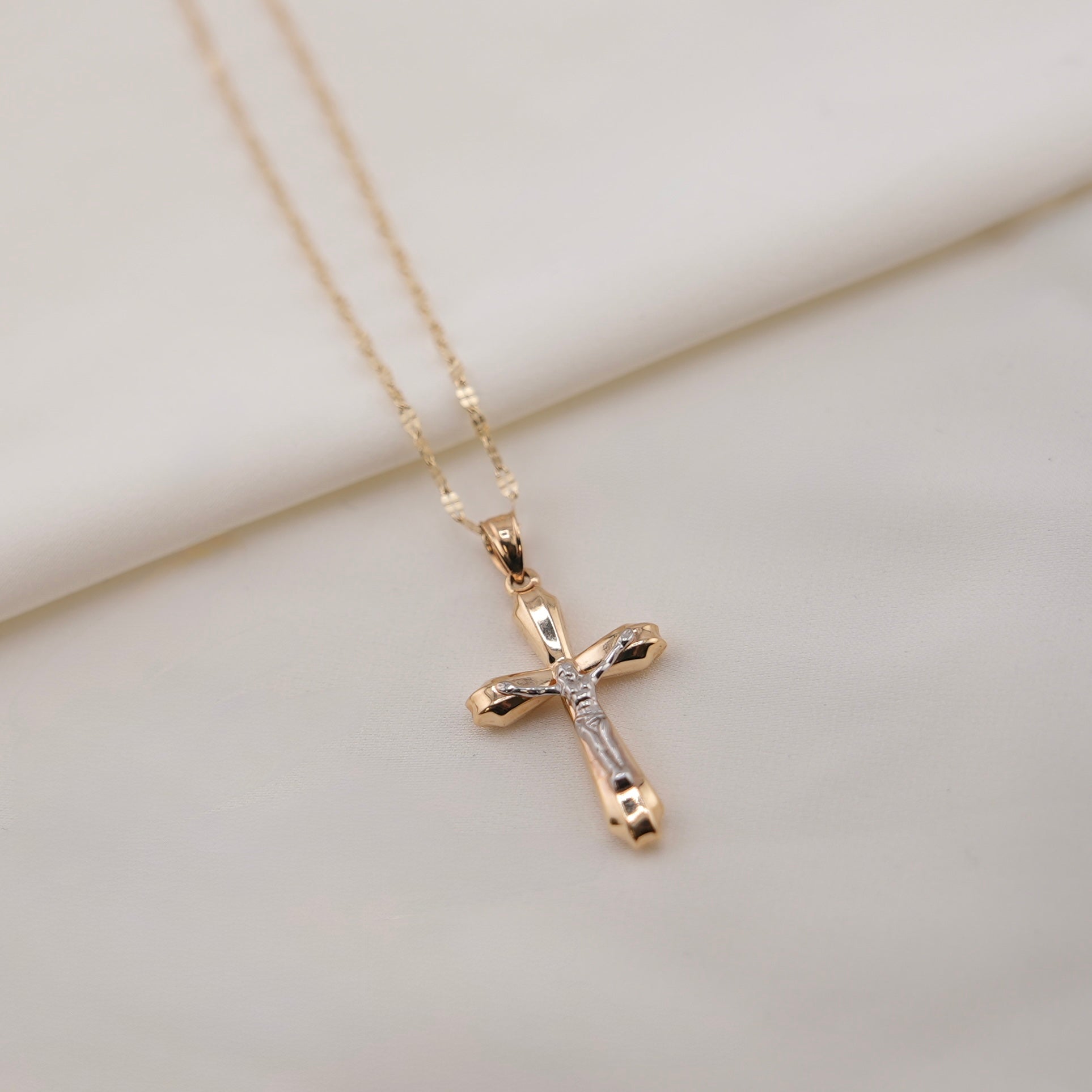 14k Gold Cross Chain Set