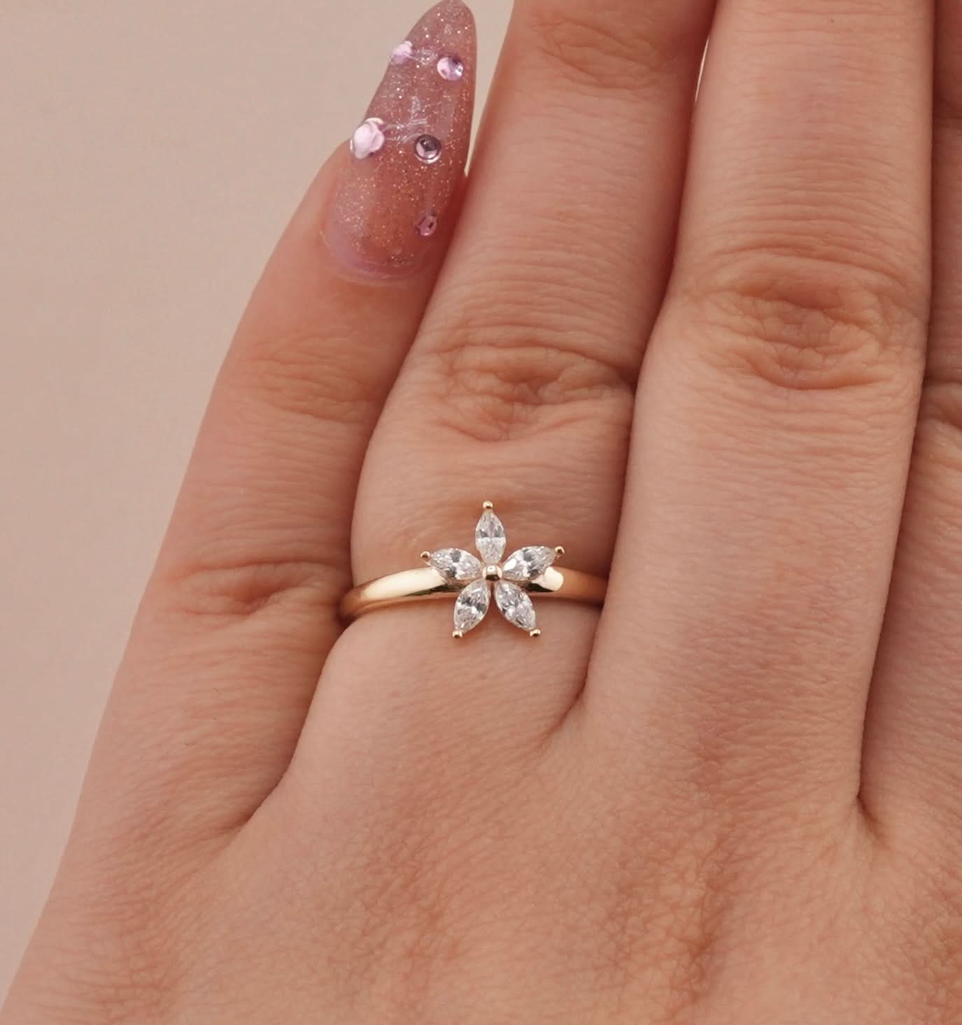 14K Gold Flower Women’s Ring