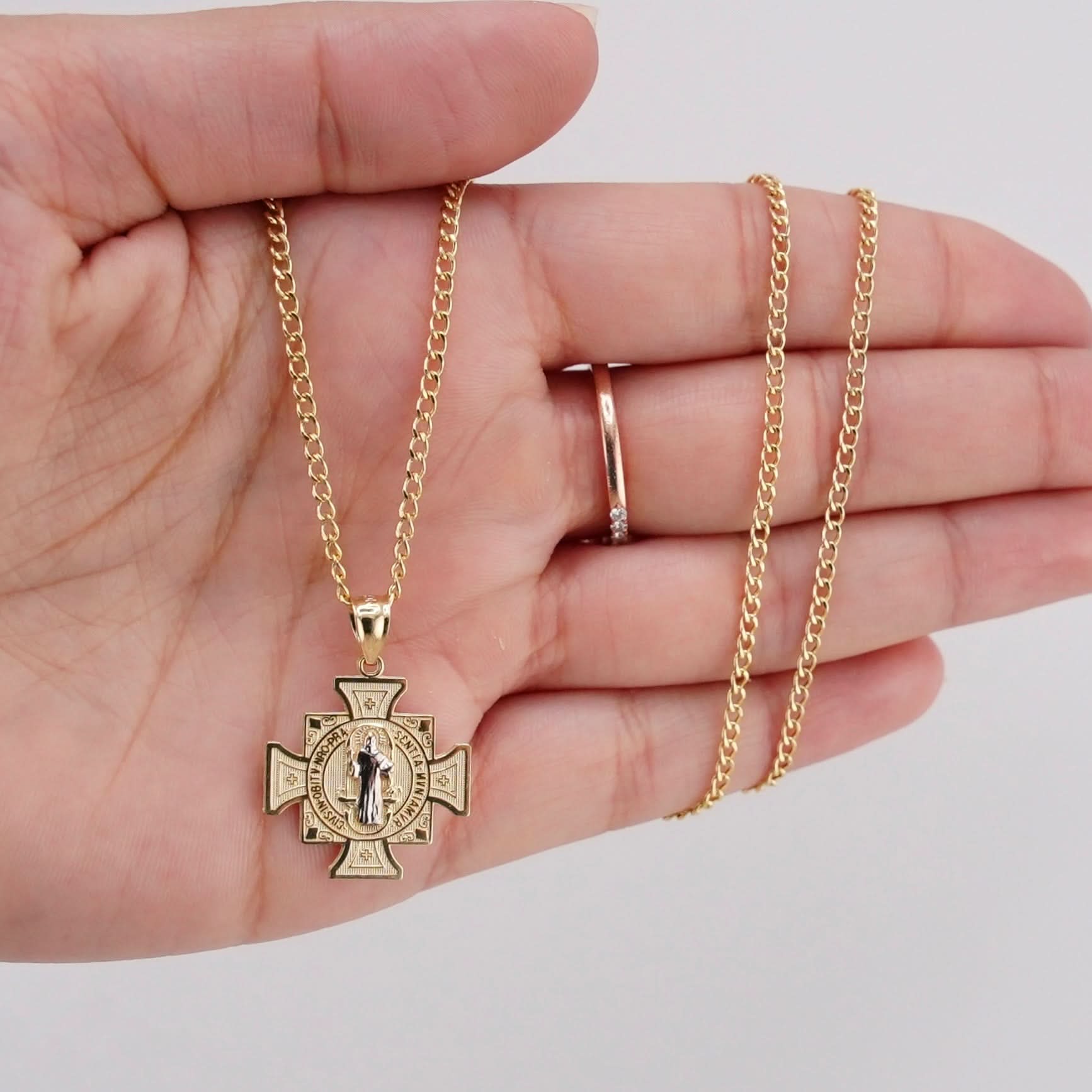 14k Gold Small San Benito Chain Set . 013