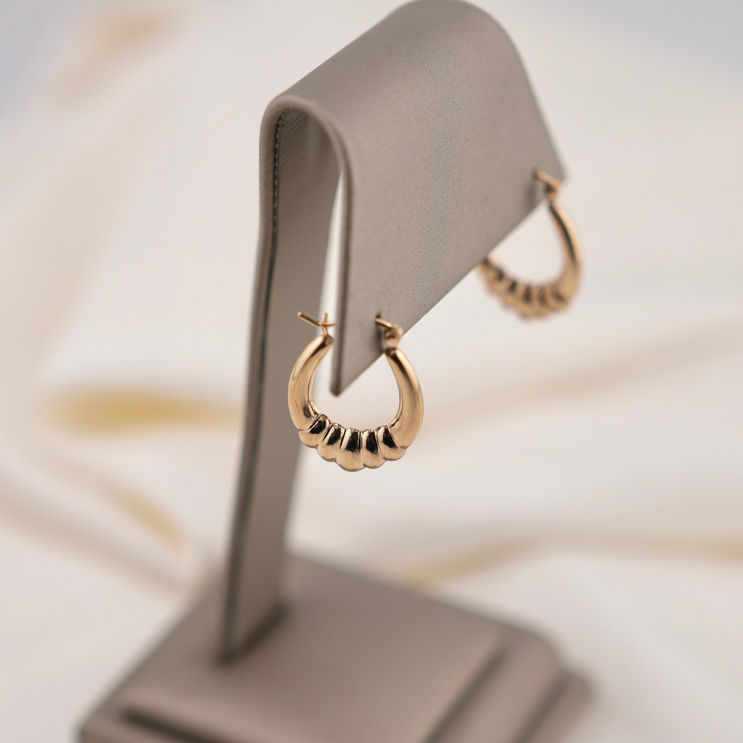 14k Gold Fancy Hollow Hoop Earrings