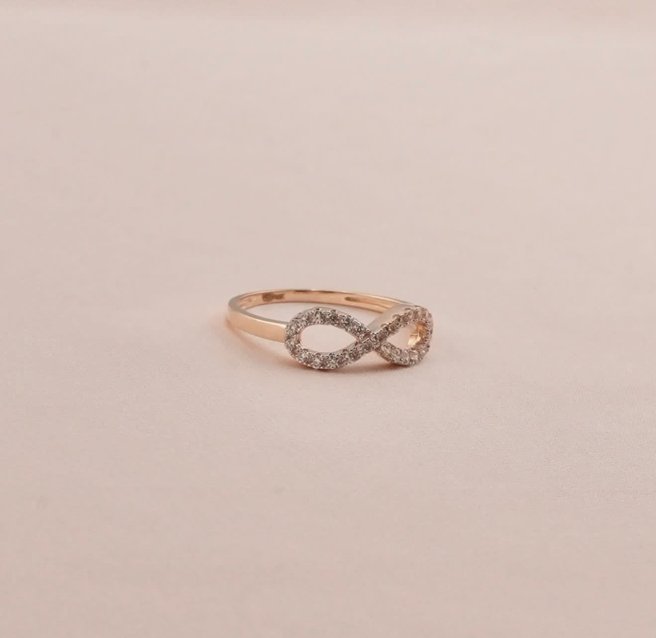 14K Gold infinity Women’s Ring