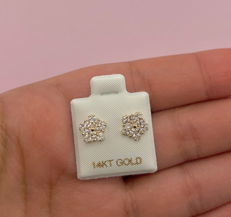 14K Gold Women’s Flower Earrings