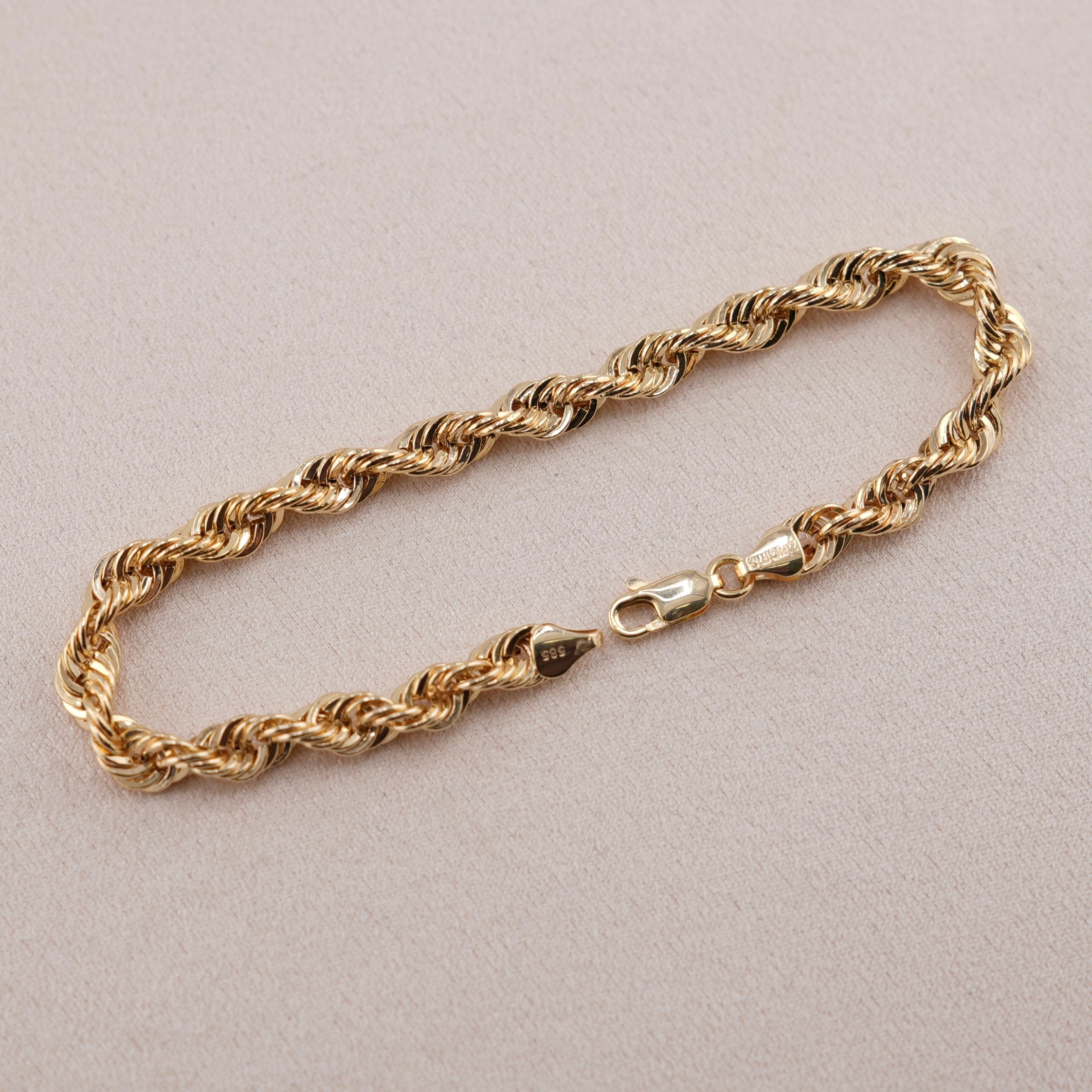 14k Gold Hollow Rope Bracelet 5.8mm