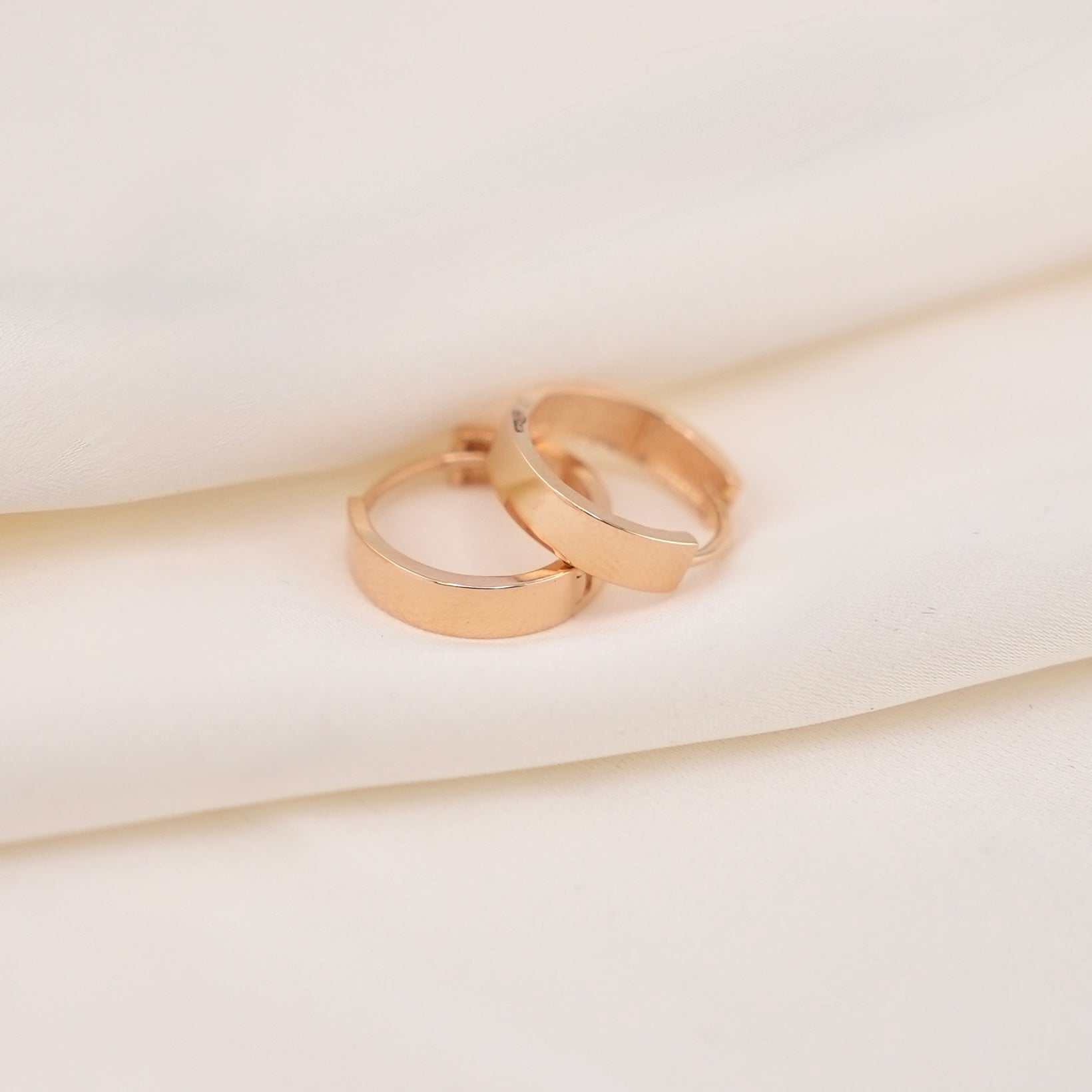 14k Gold Huggie Earrings