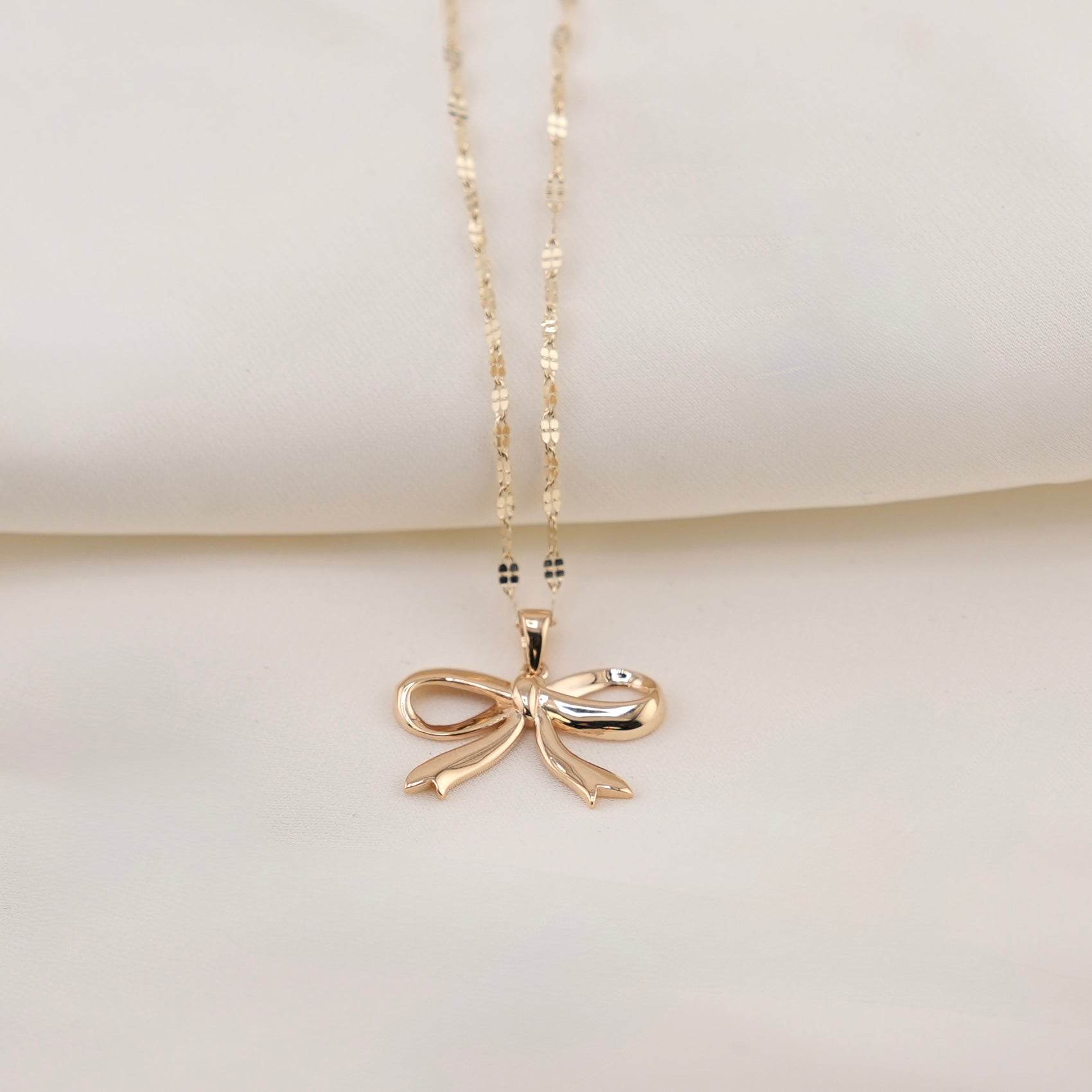 14k Gold Bow Chain Set