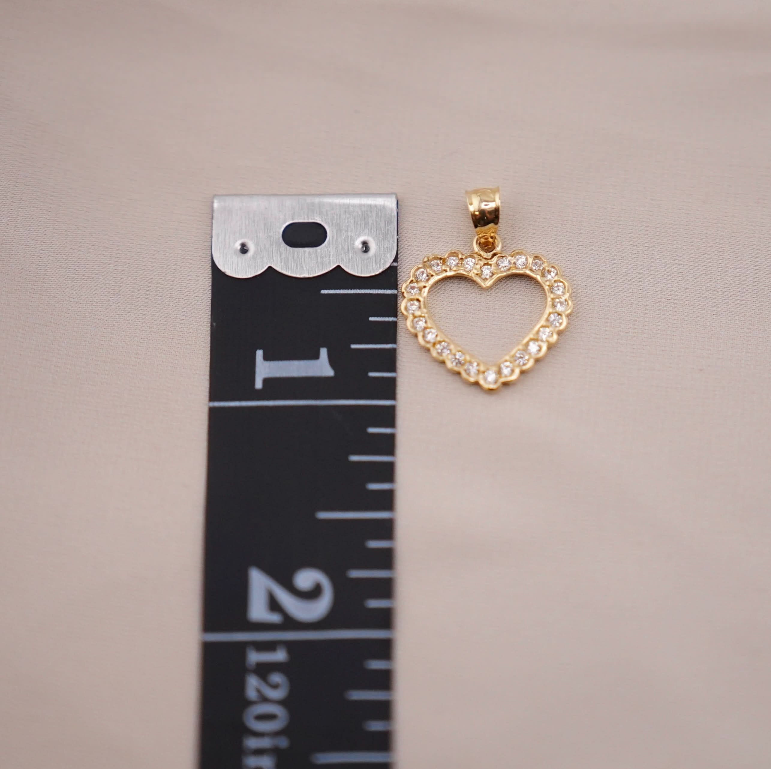 14k Gold Heart Chain Set