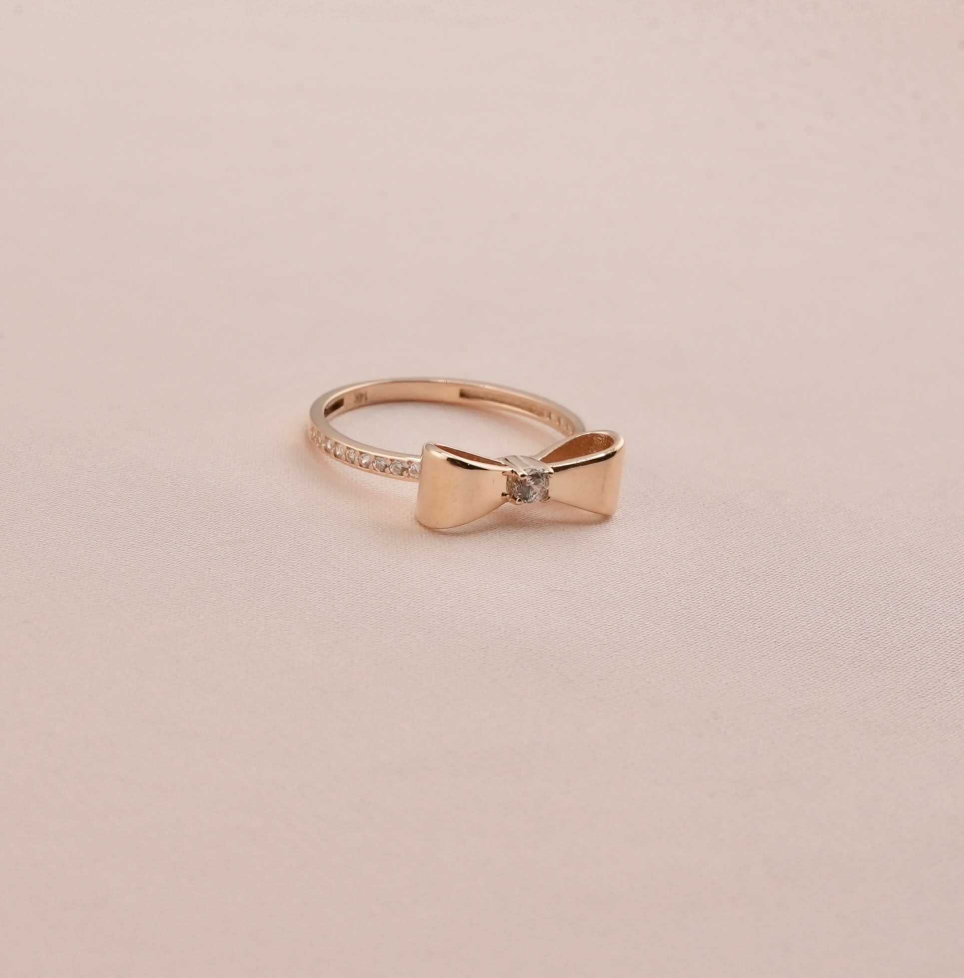 14K Gold Women’s Bow Ring