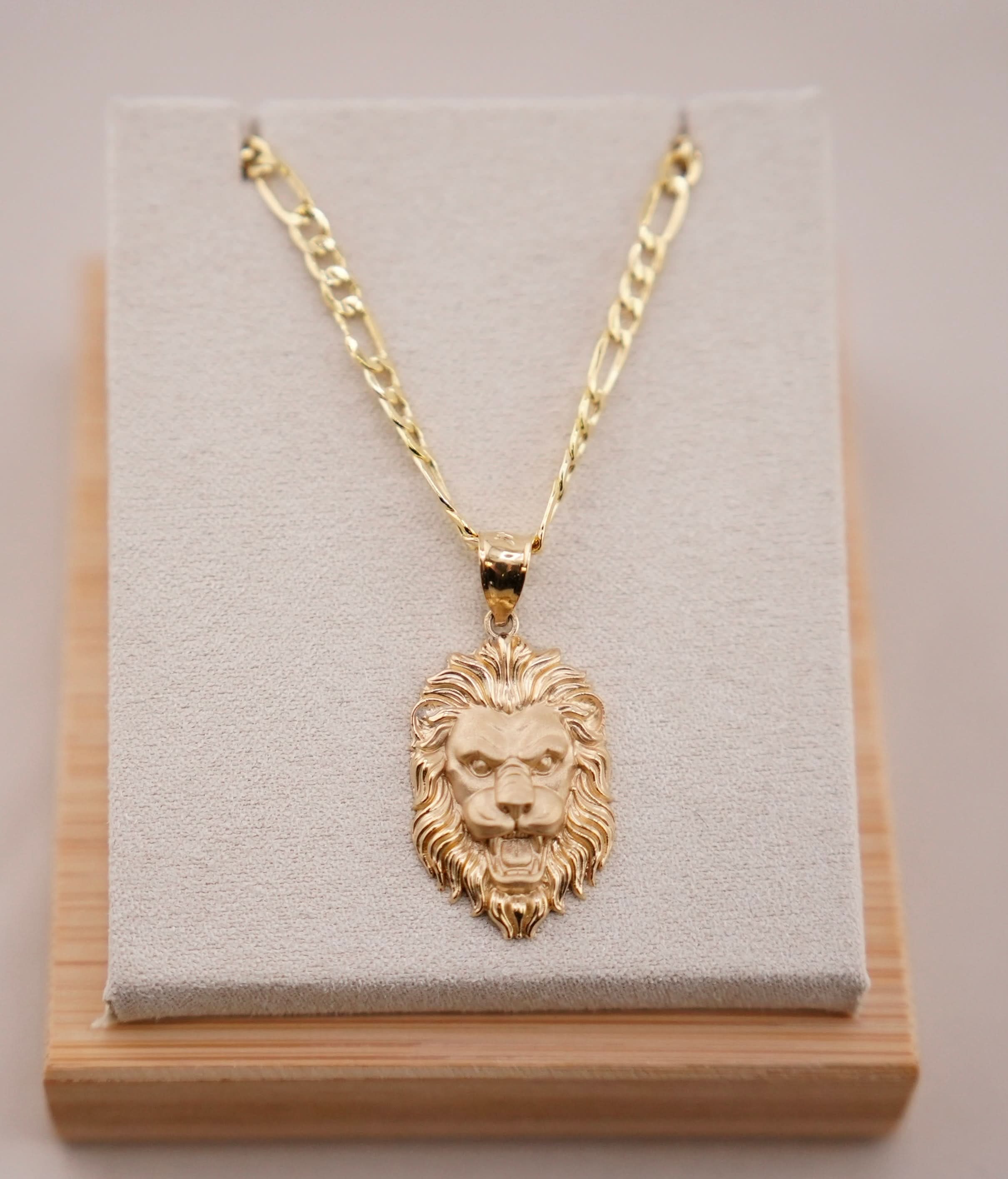 14k Gold Small Lion Chain Set