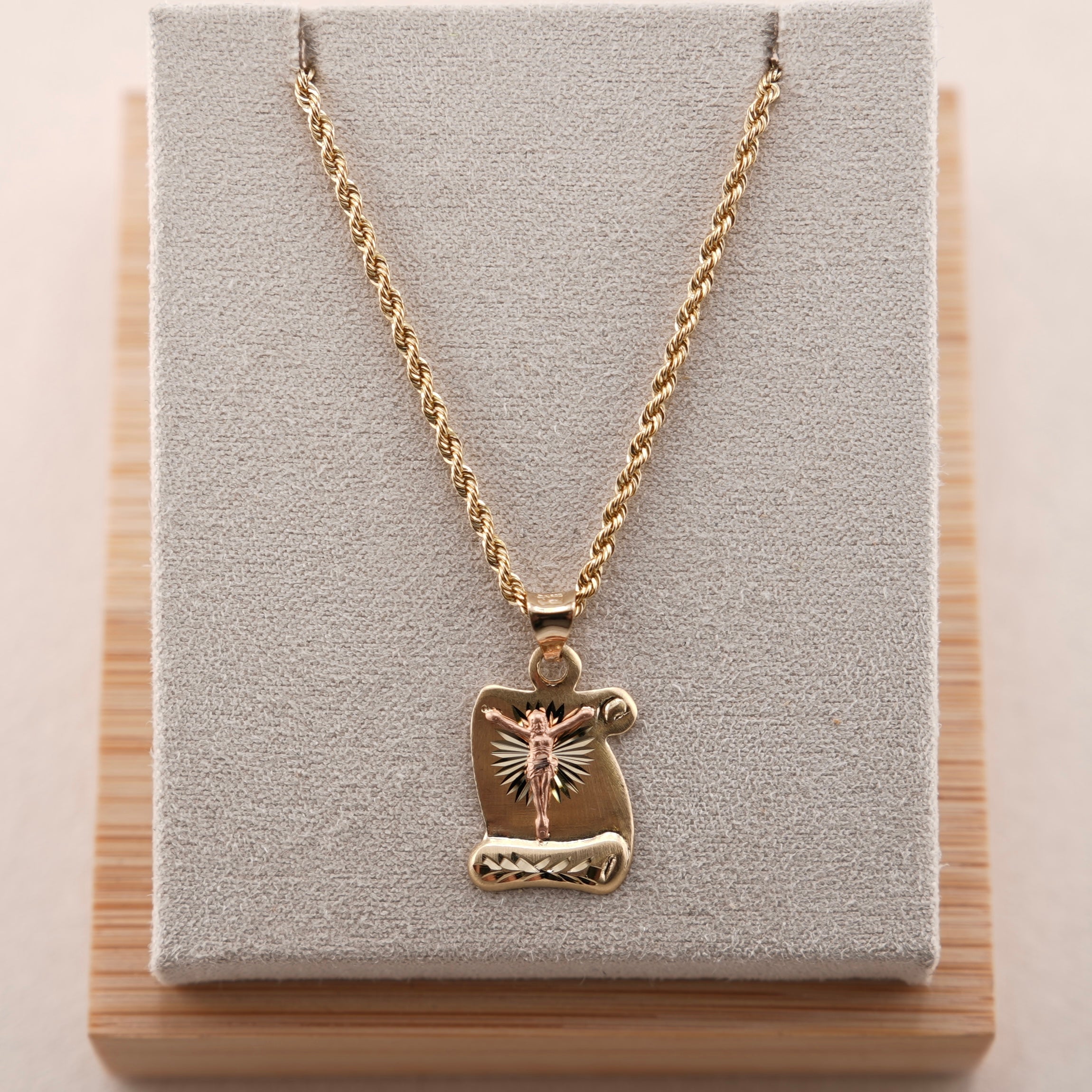 14k Gold Jesus Chain Set