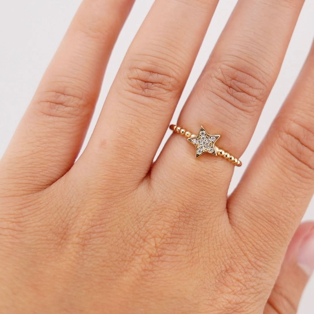 14k Gold Star Ring