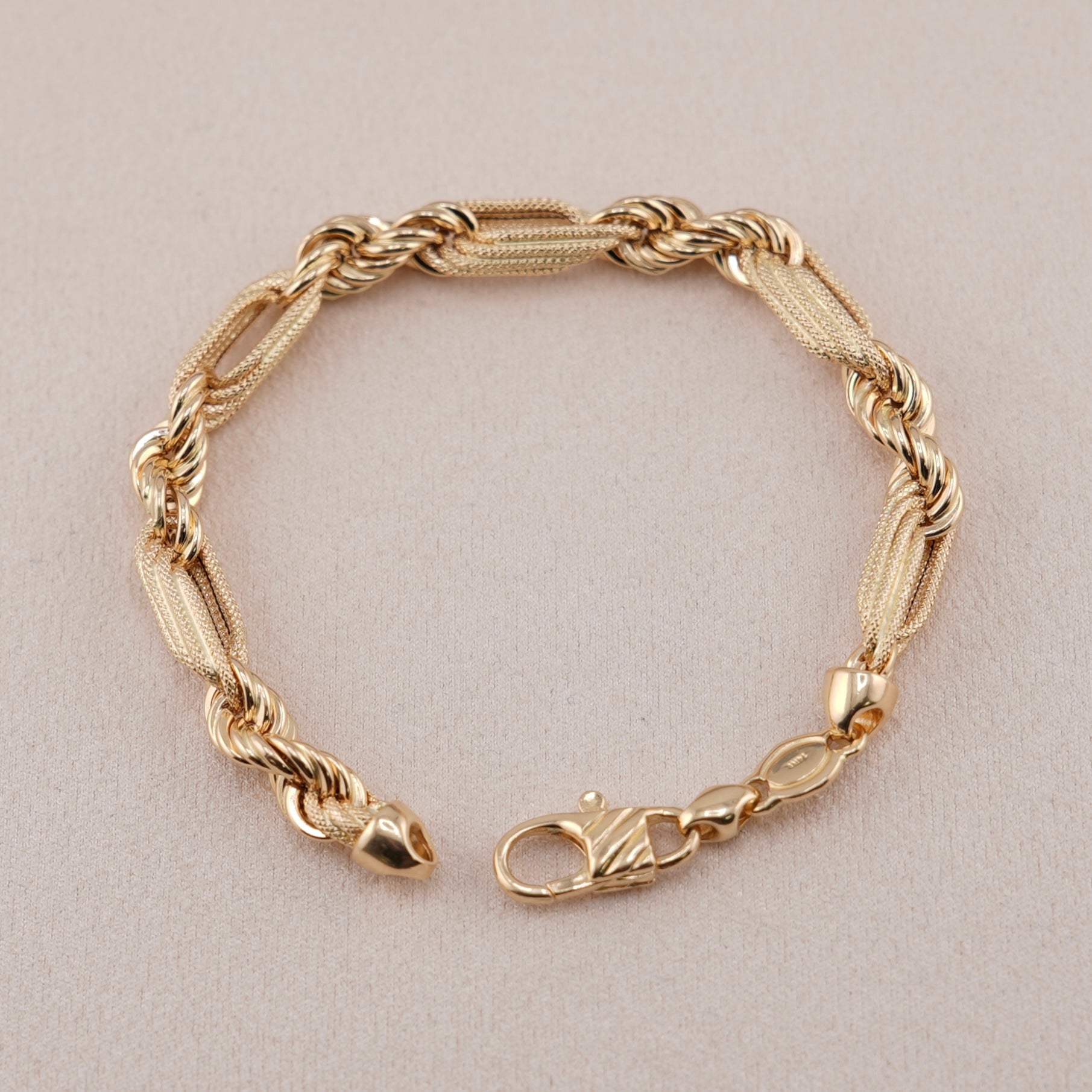 14k Gold Hollow Fancy Milano Bracelet 7.2mm