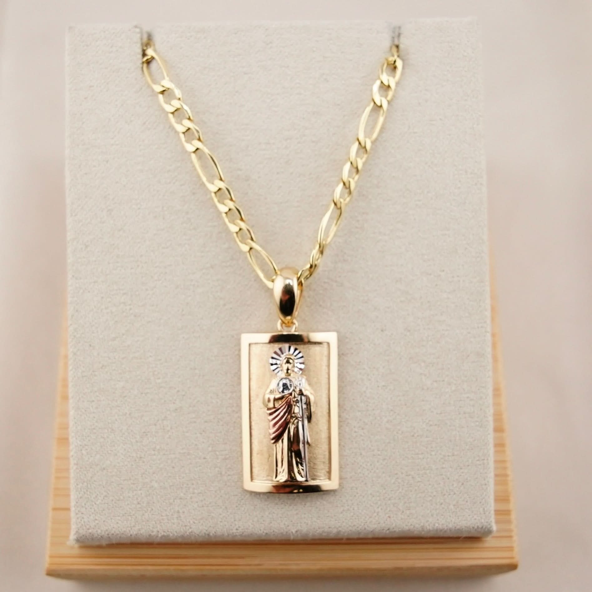 14k Gold San Judas Chain Set