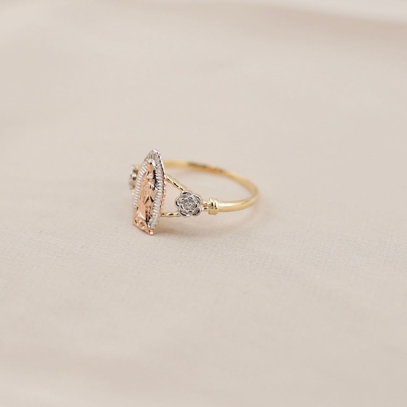 14k Gold Virgencita Ring