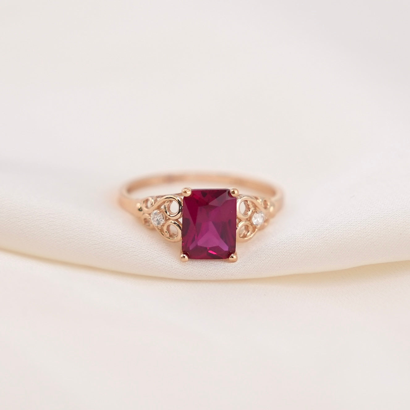 14k Gold Fancy Red Cz Ring