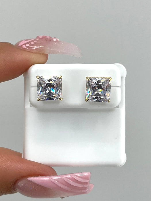 10k Square Earrings 8mm