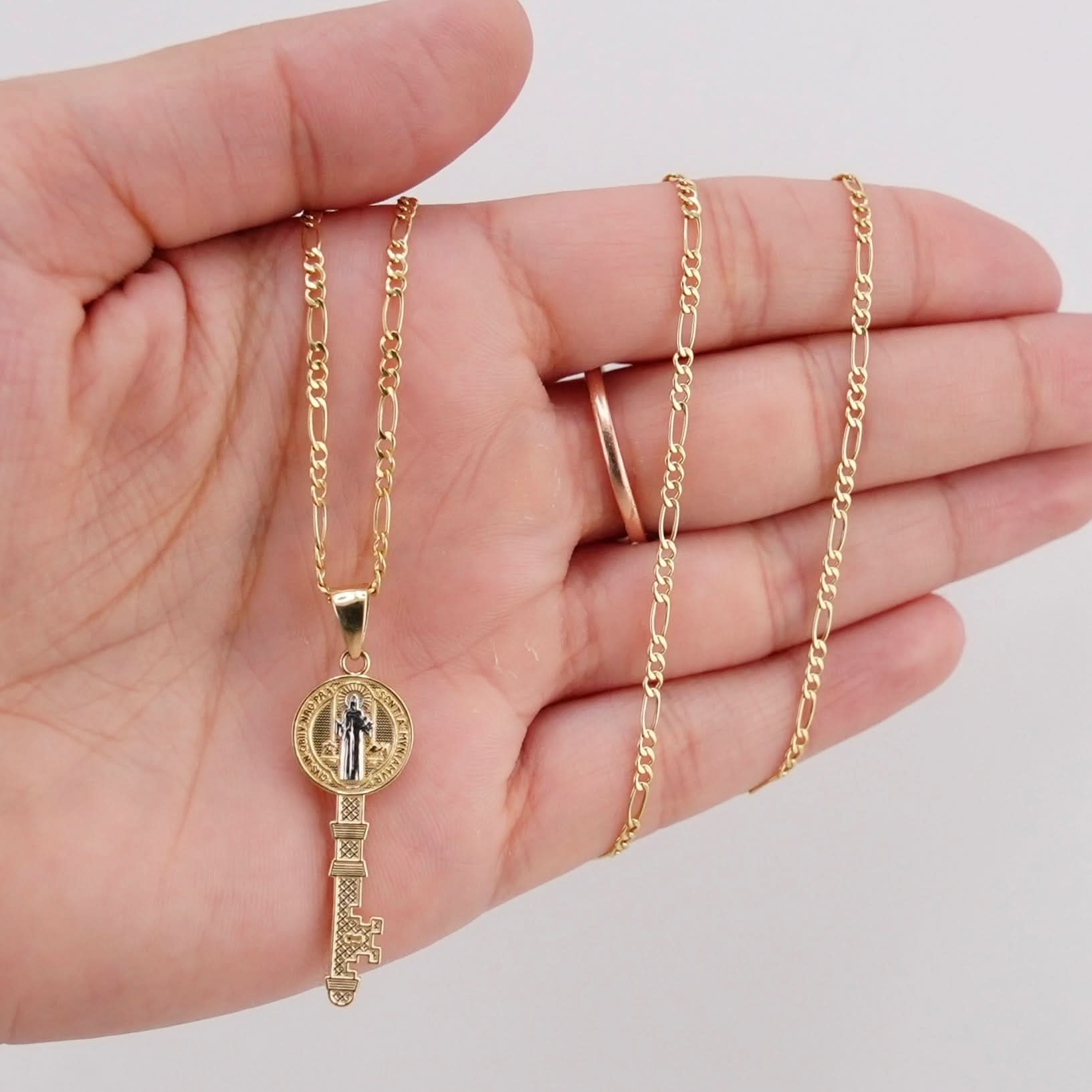 14k Gold San Benito Key Chain Set . 086