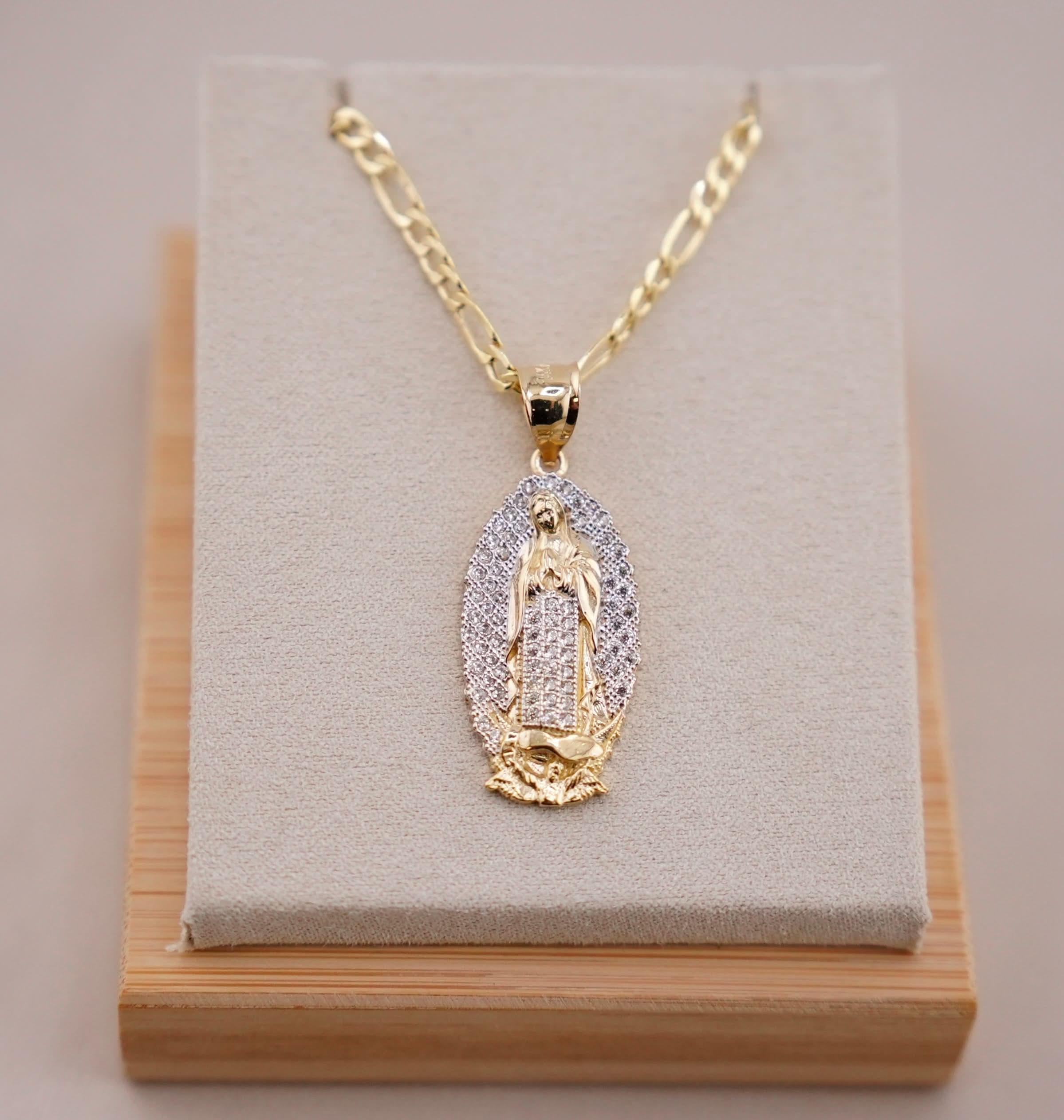 14k Gold Small Virgencita Chain Set