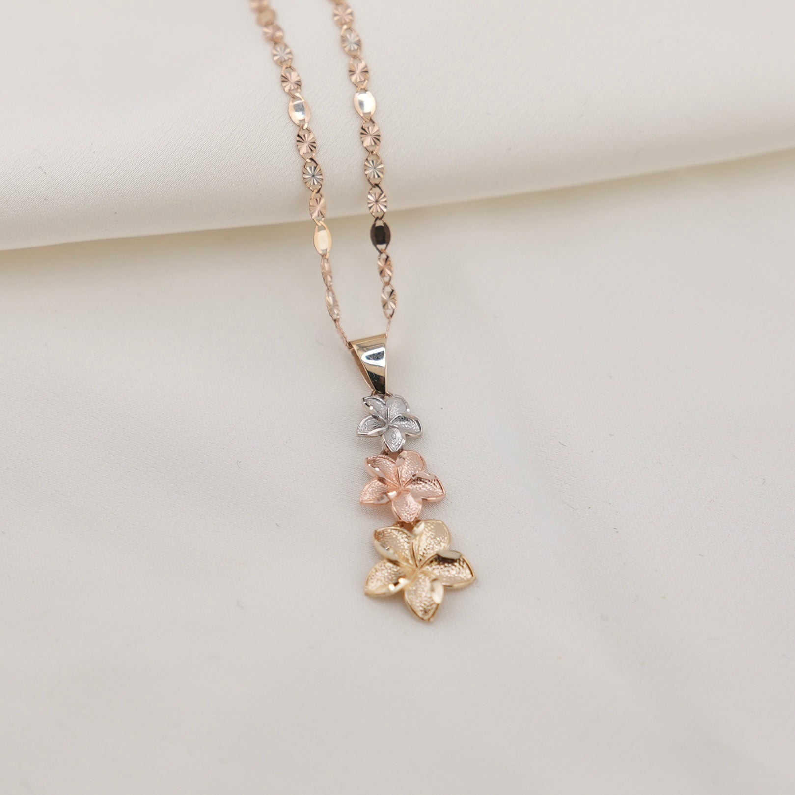 14k Gold Hibiscus Flower Chain Set