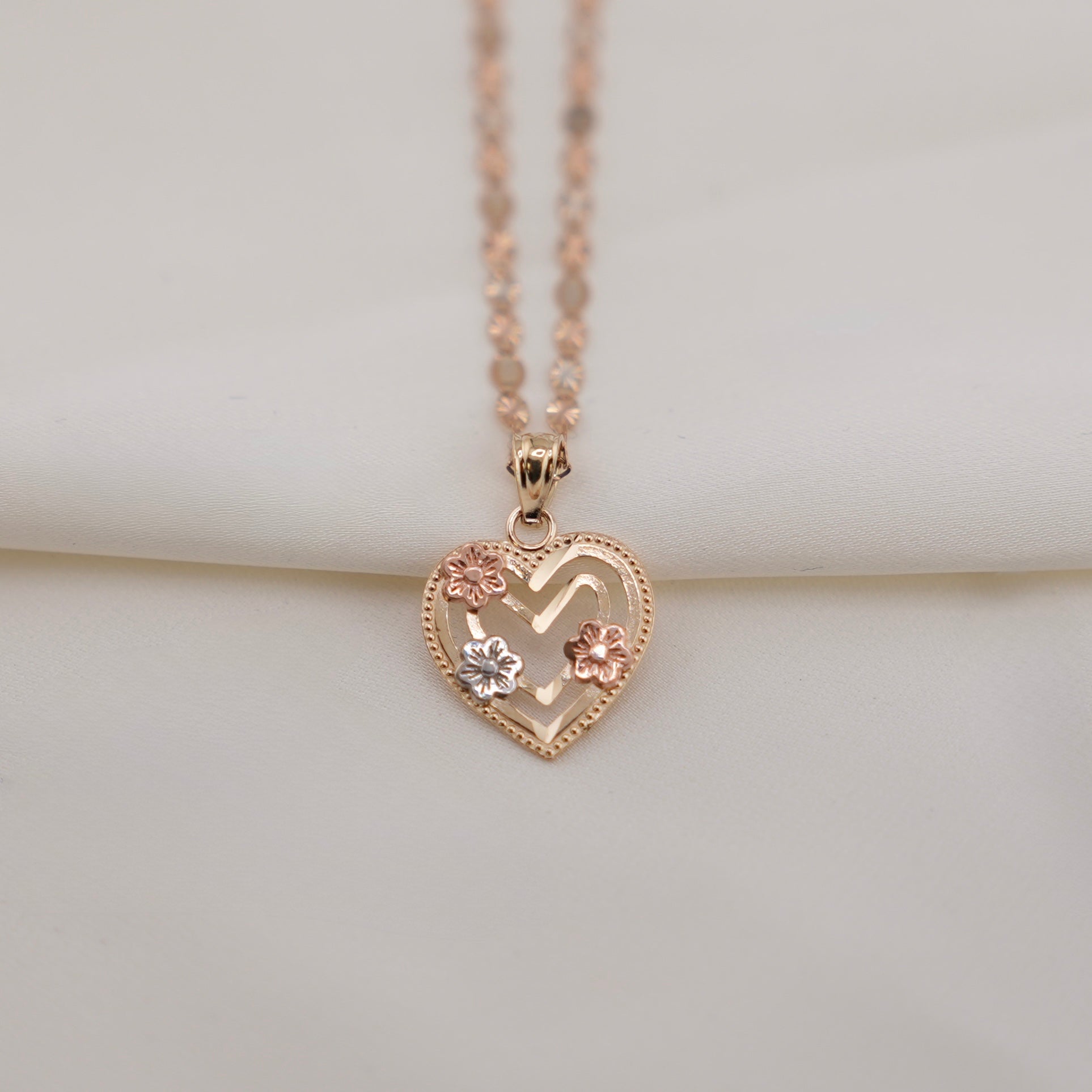 14k Gold Heart Chain Set