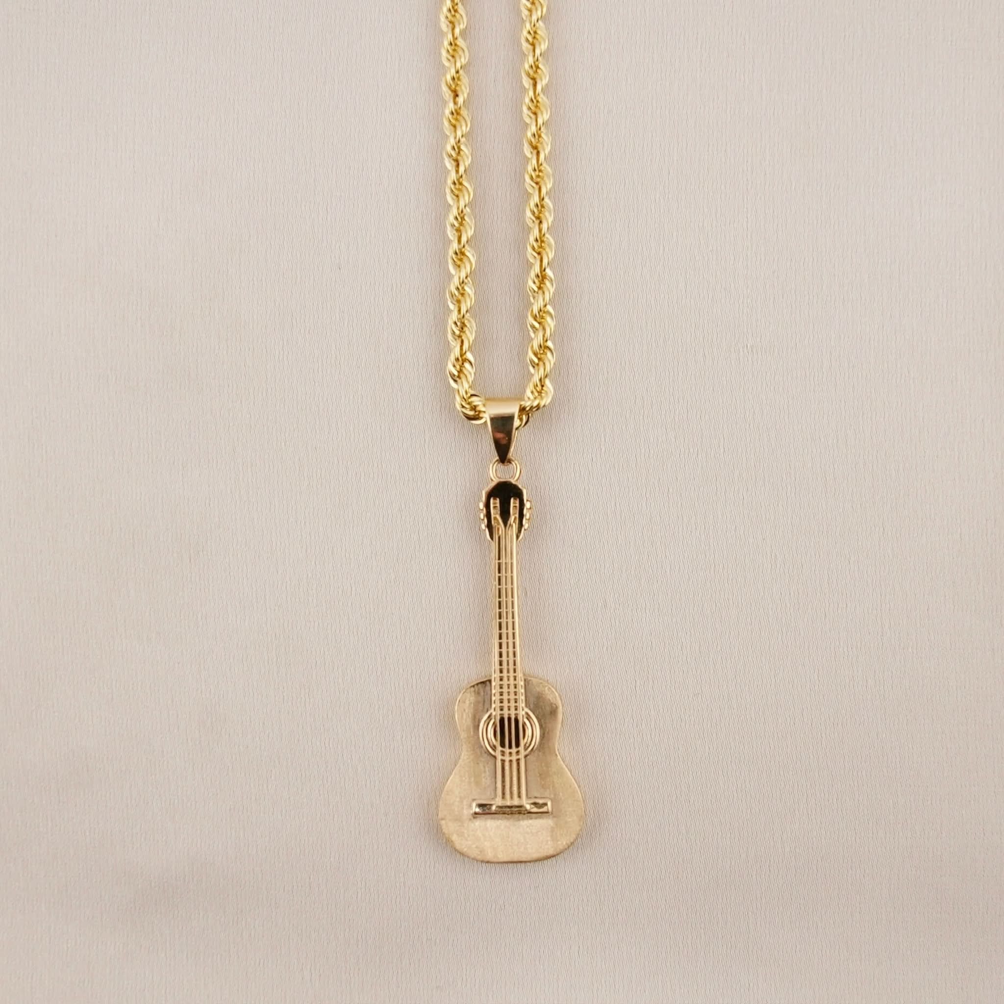 14k Gold Guitar Chain Set