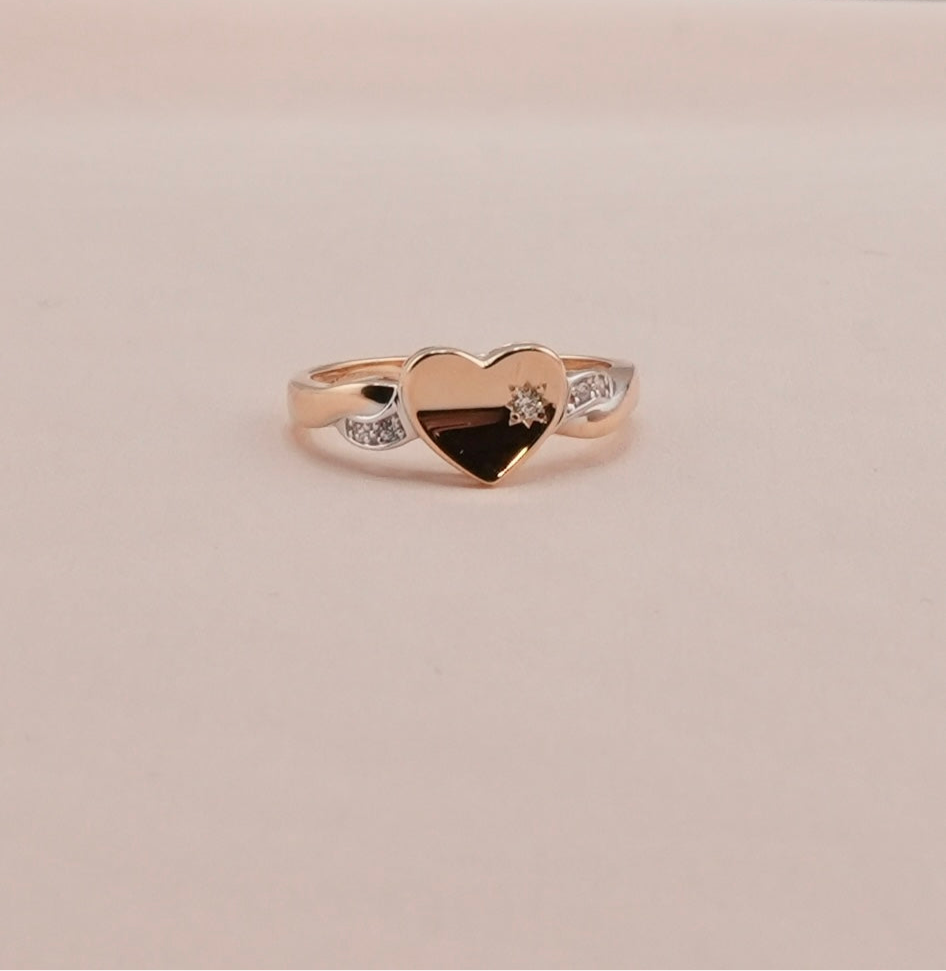 14K Gold Heart Women's Ring . RG-0881