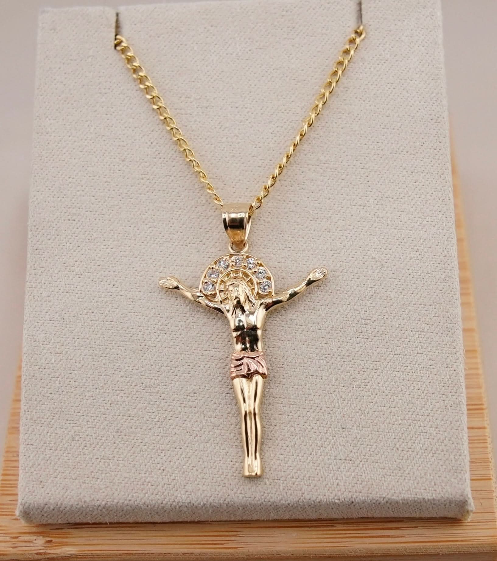 14k Gold Small Jesus Chain Set