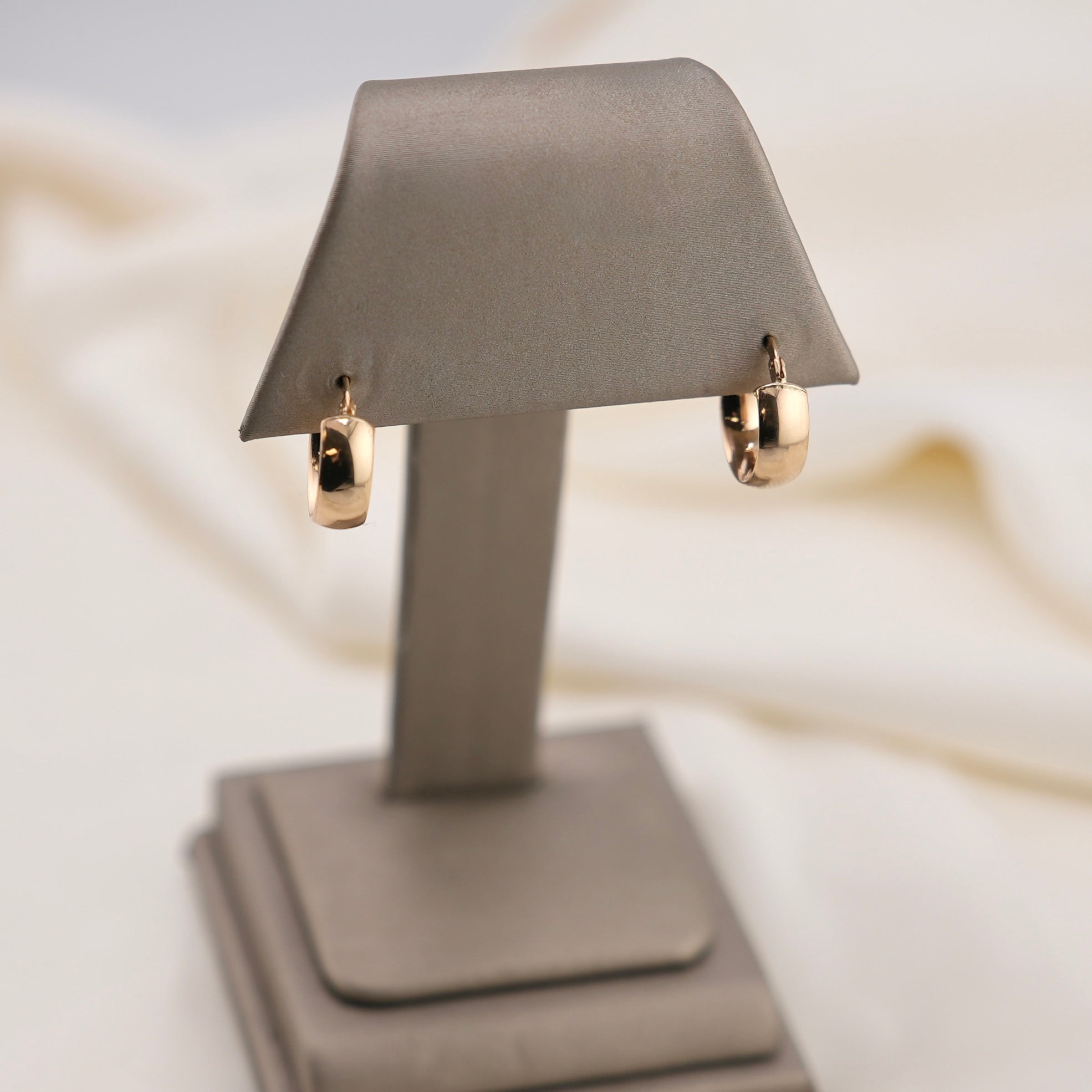 14k Gold Small Hoop Earrings