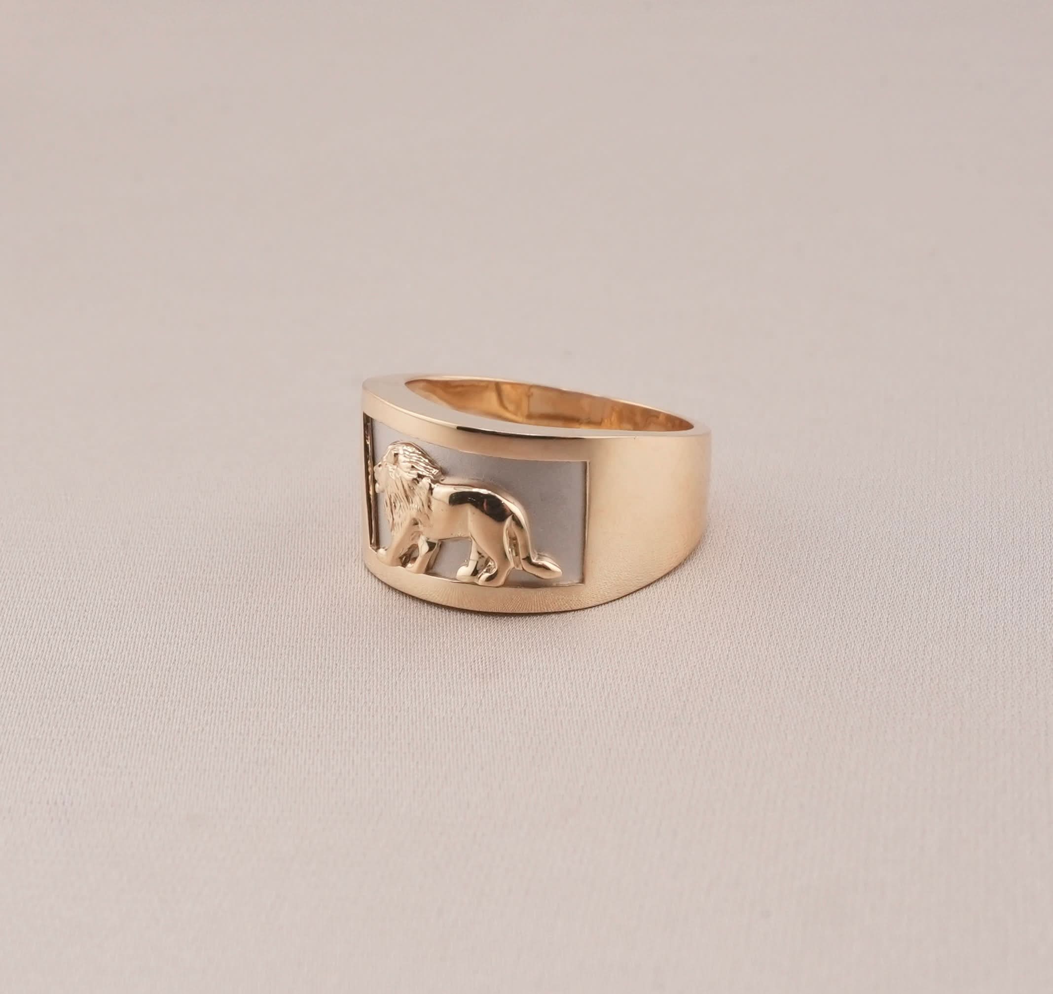 14K Gold Lion Men's Ring
