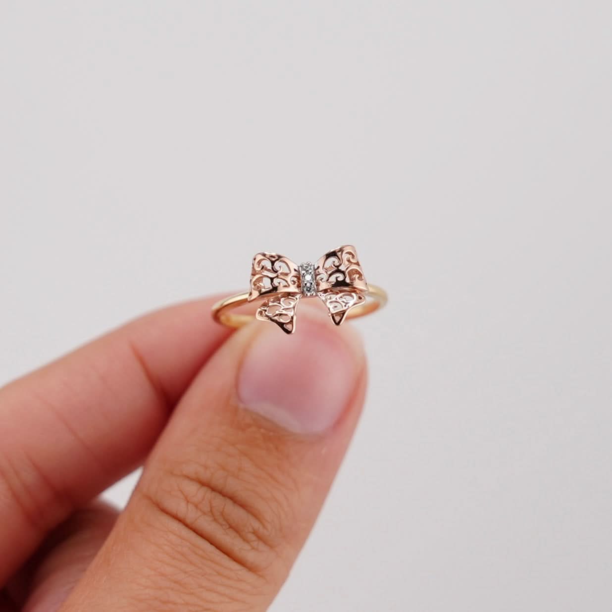14k Gold Bow Ring