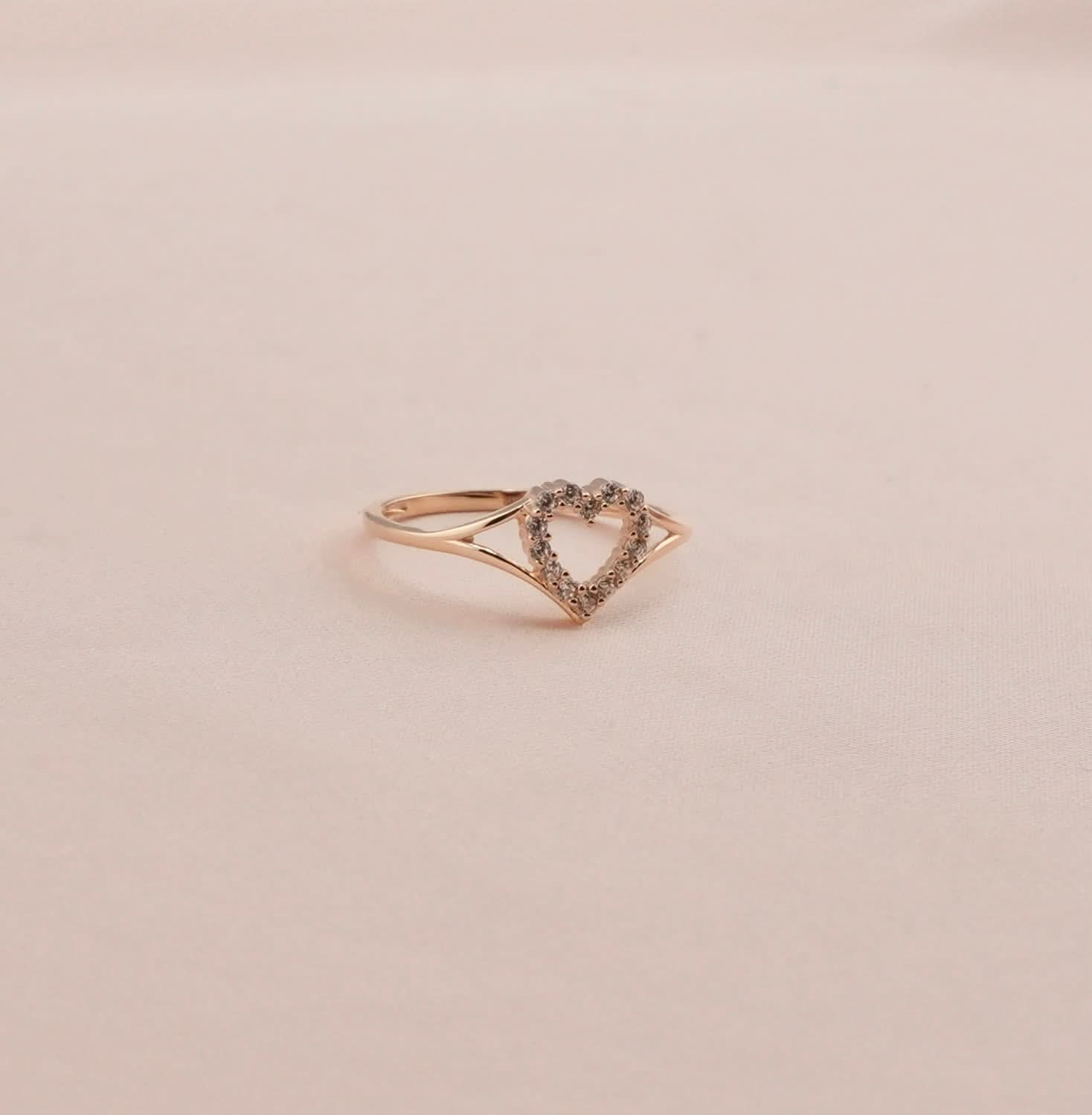 14K Gold Heart Women’s Ring . RG
