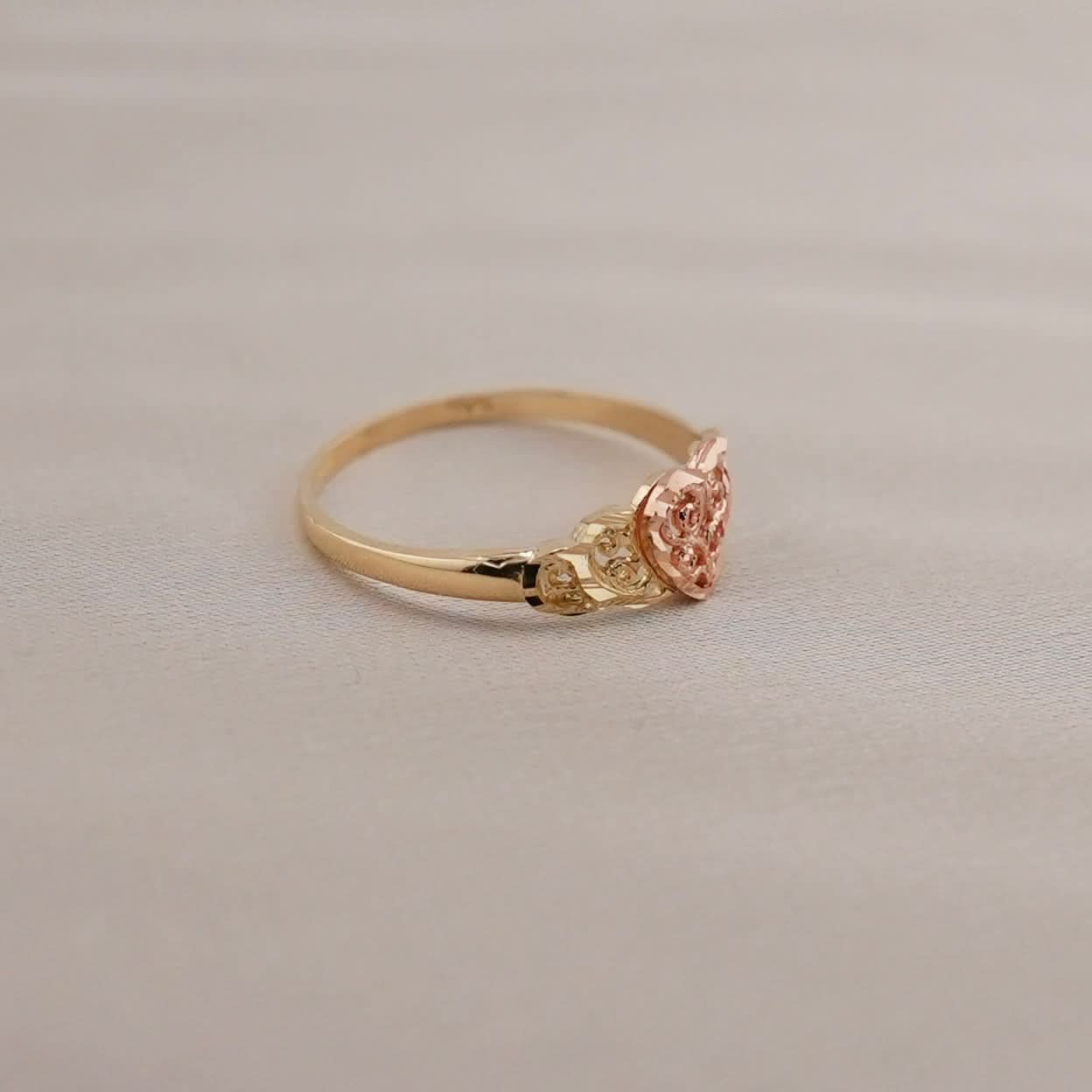 14k Gold Heart Ring