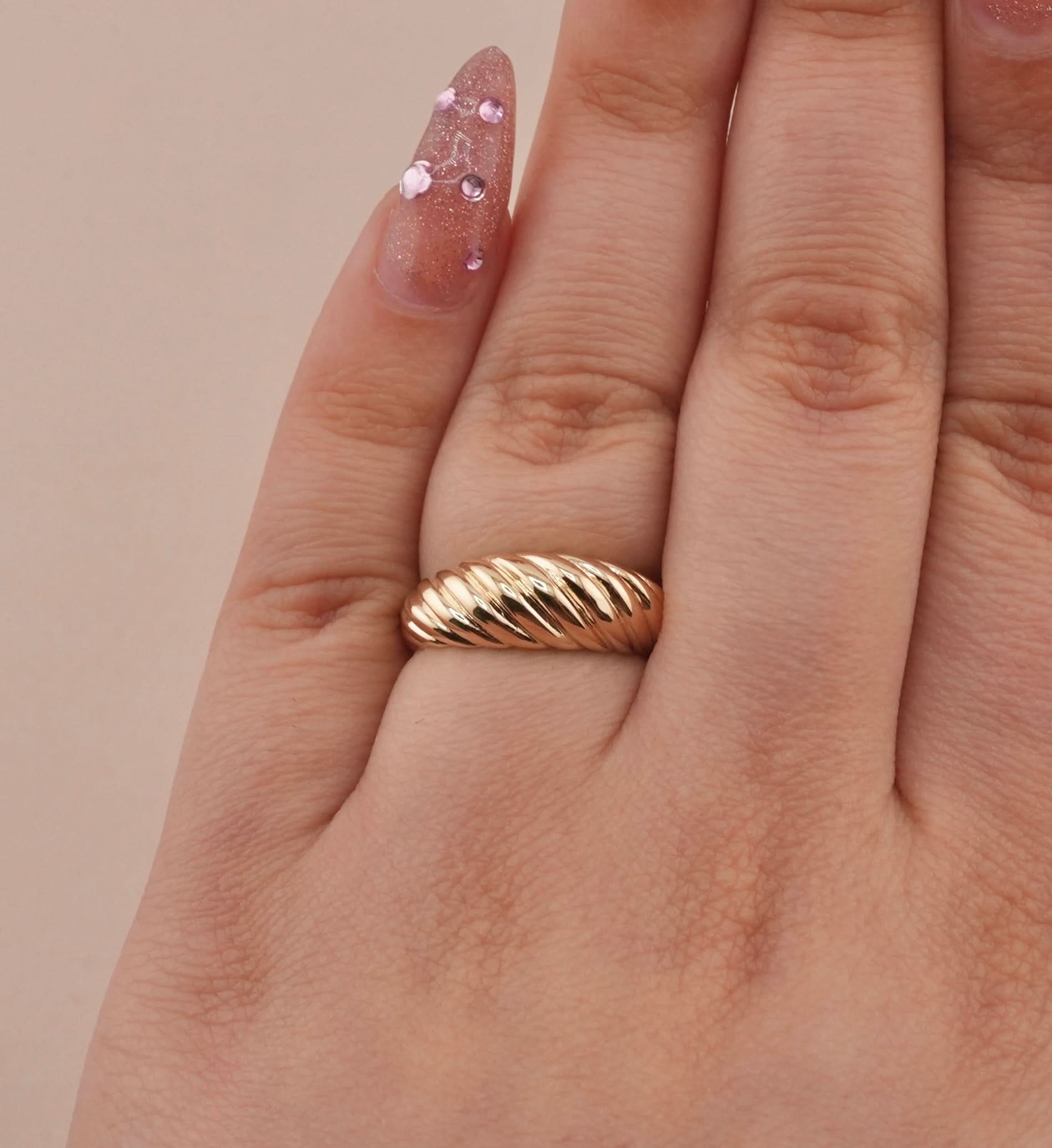 14K Gold Women’s Ring