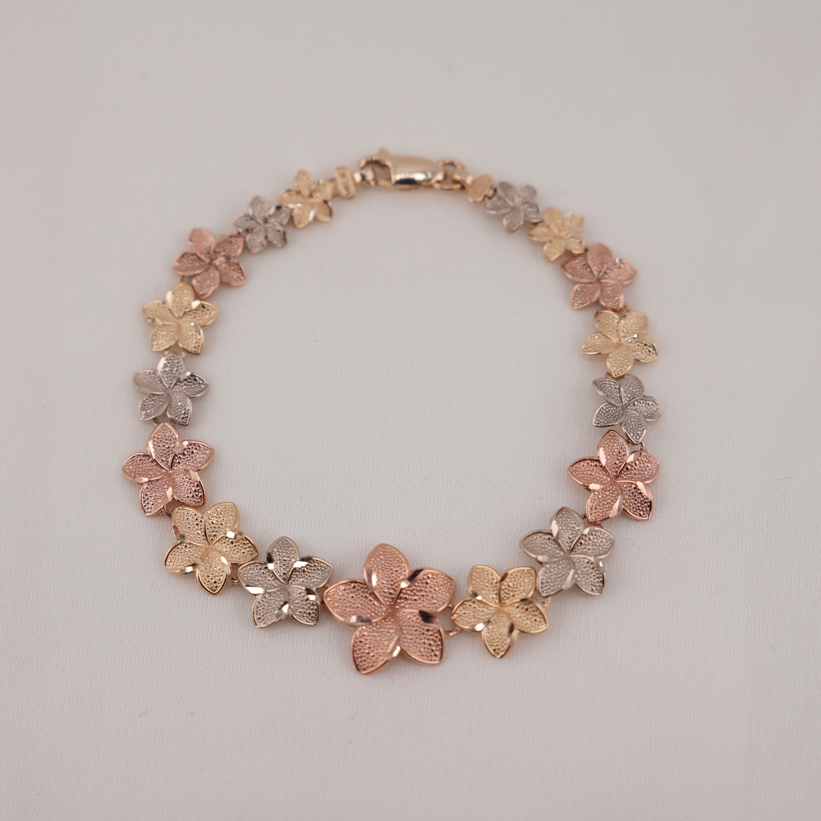 14k Gold Hibiscus Bracelet