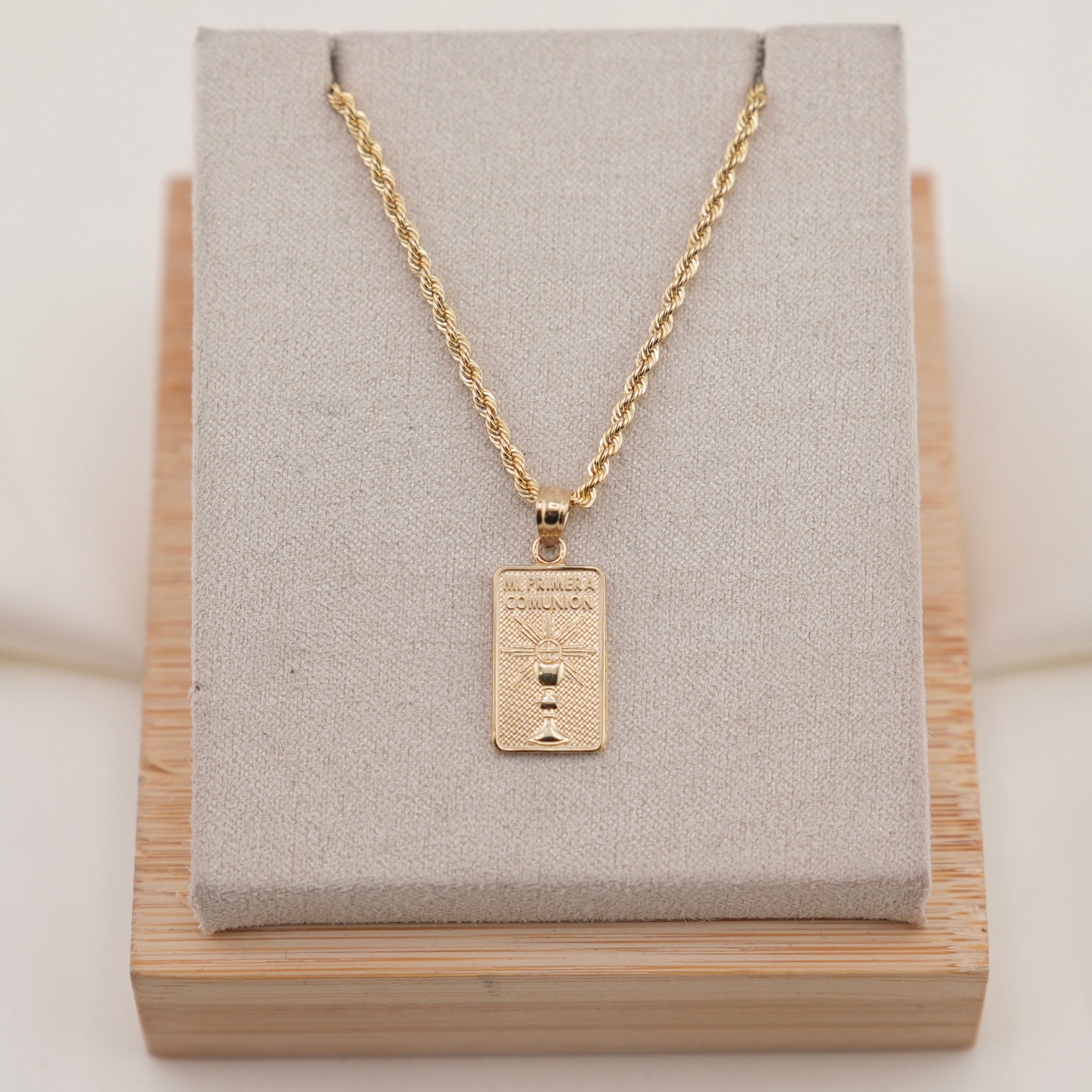 14k Gold Primera Comunión Chain Set