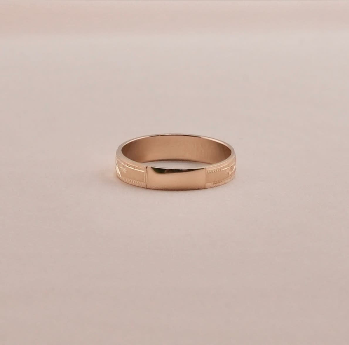 14K Gold Band Women’s Ring . RG-3345