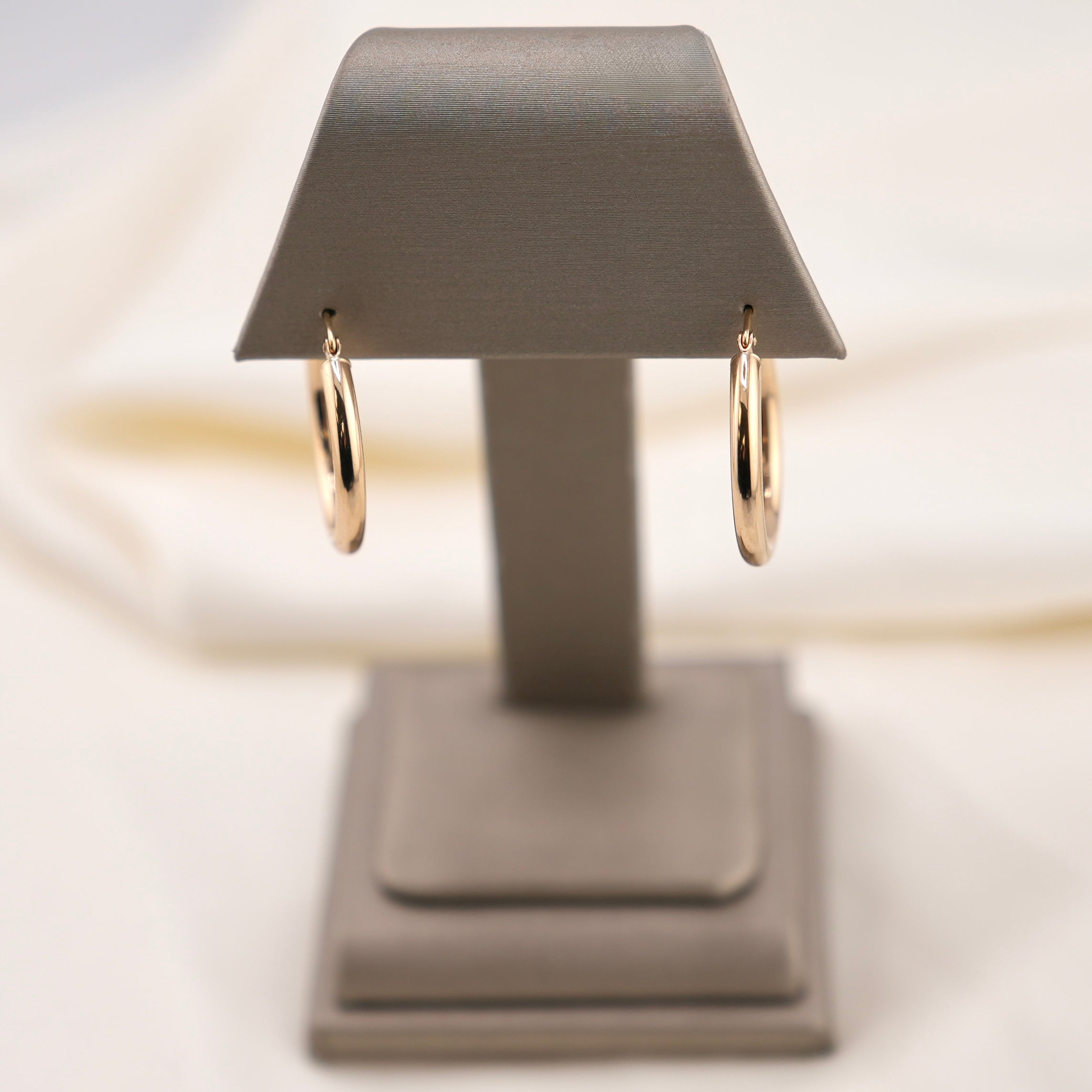 14k Gold Medium Hoop Earrings