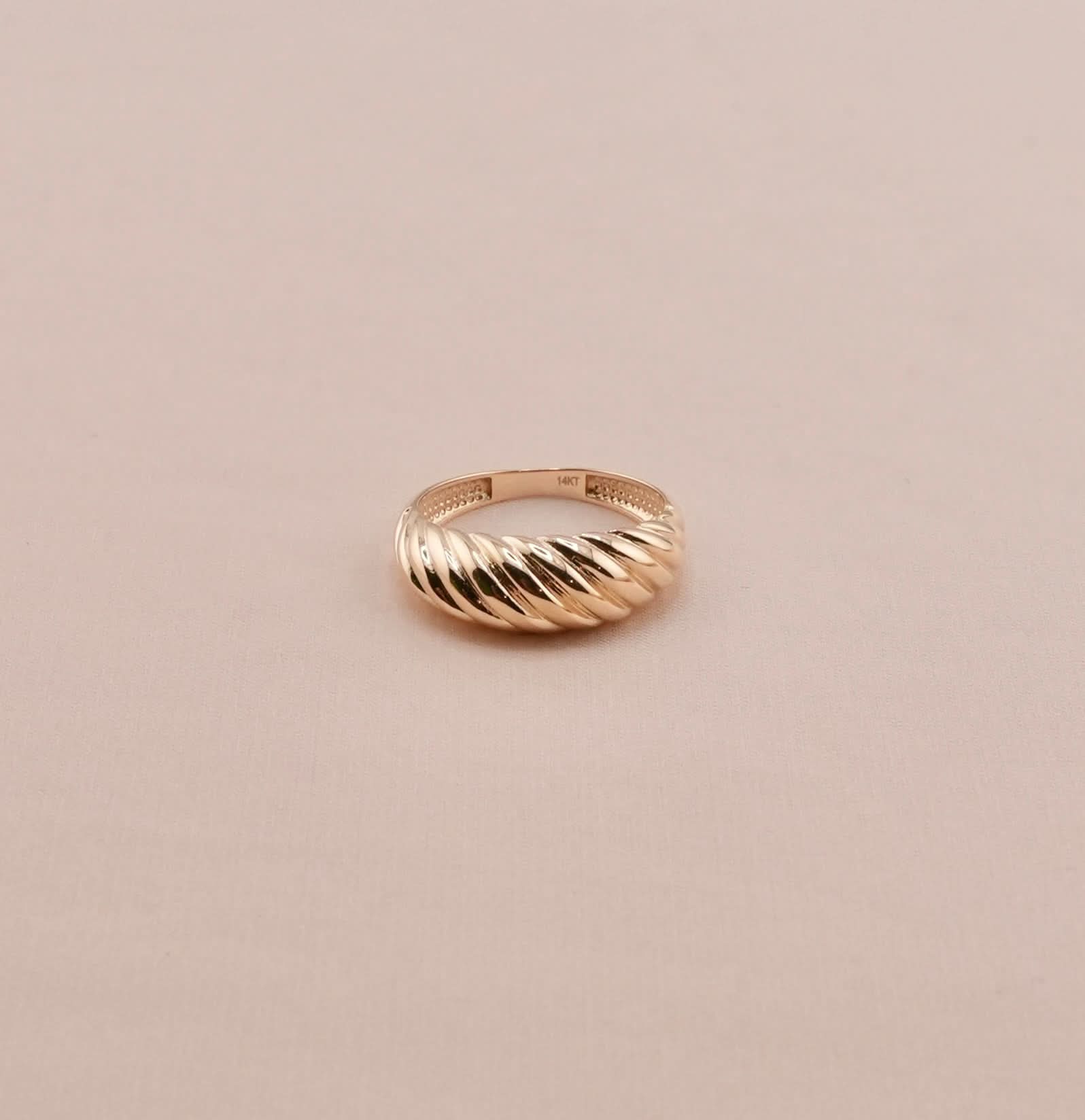 14K Gold Women’s Ring