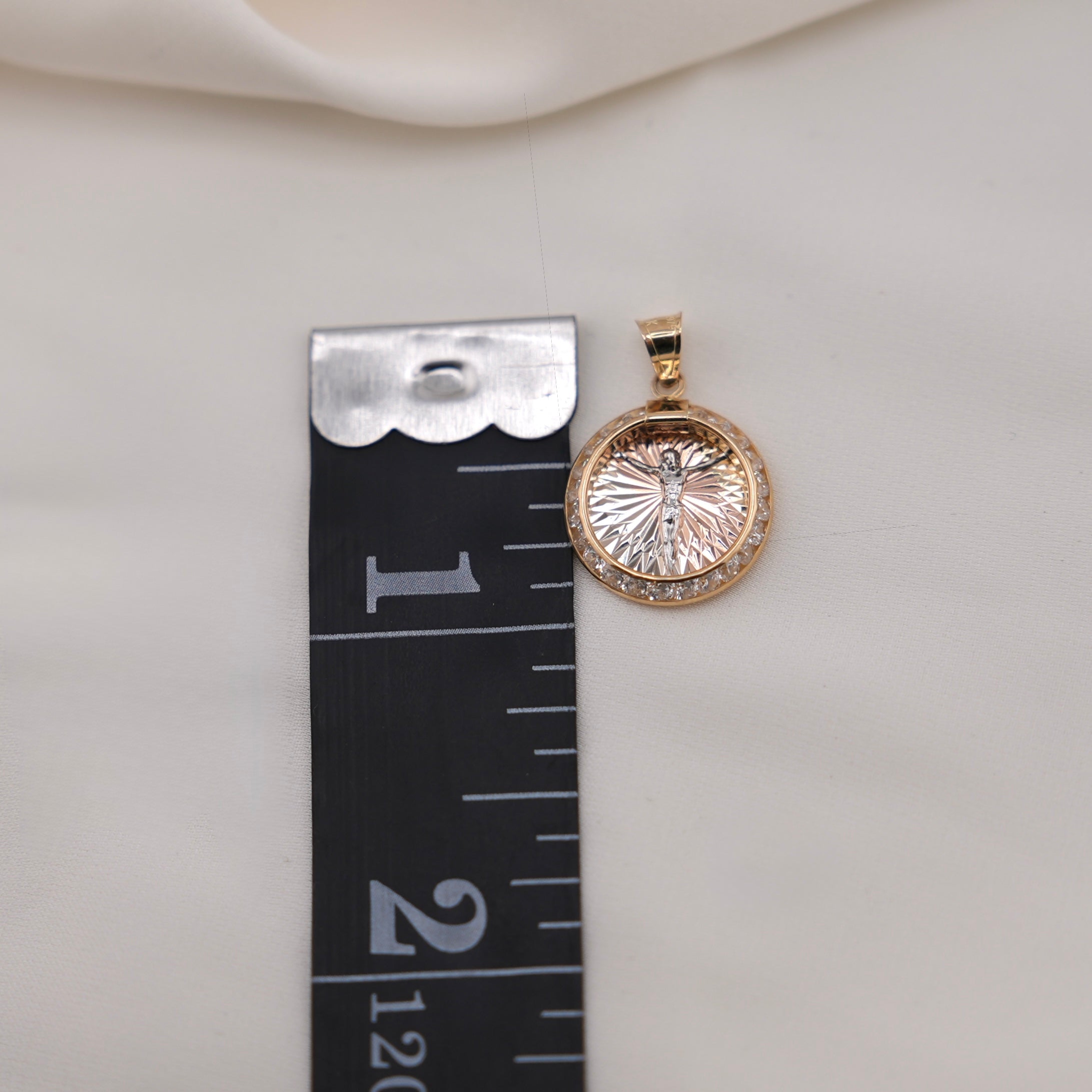 14k Gold Small Jesus Chain Set