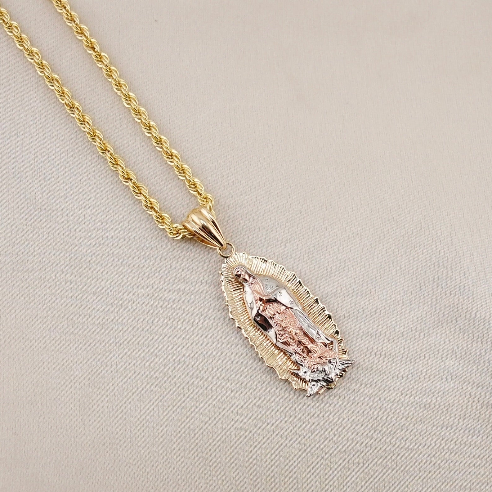 14k Gold Medium Virgencita Chain Set