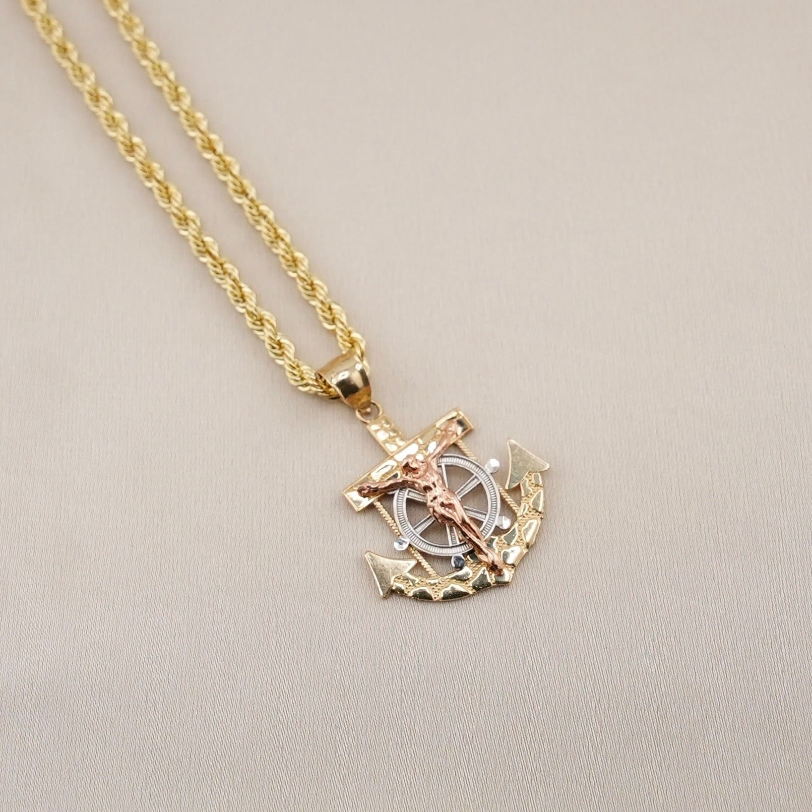 14k Gold Small Nugget Anchor Chain Set