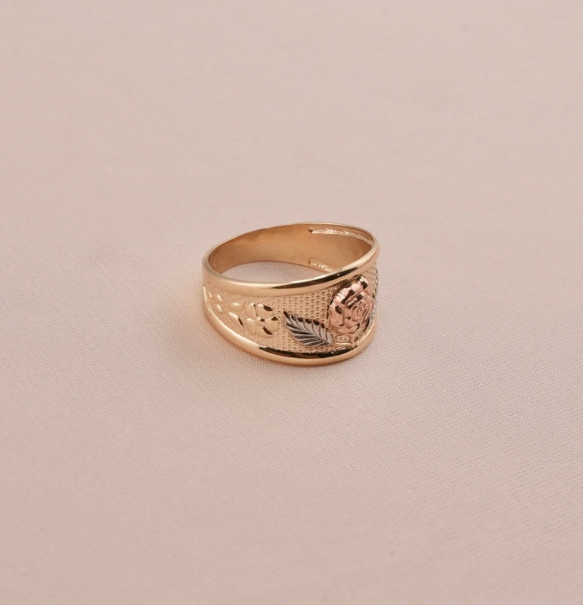 14K Gold Rose Women’s Ring . RG-2036