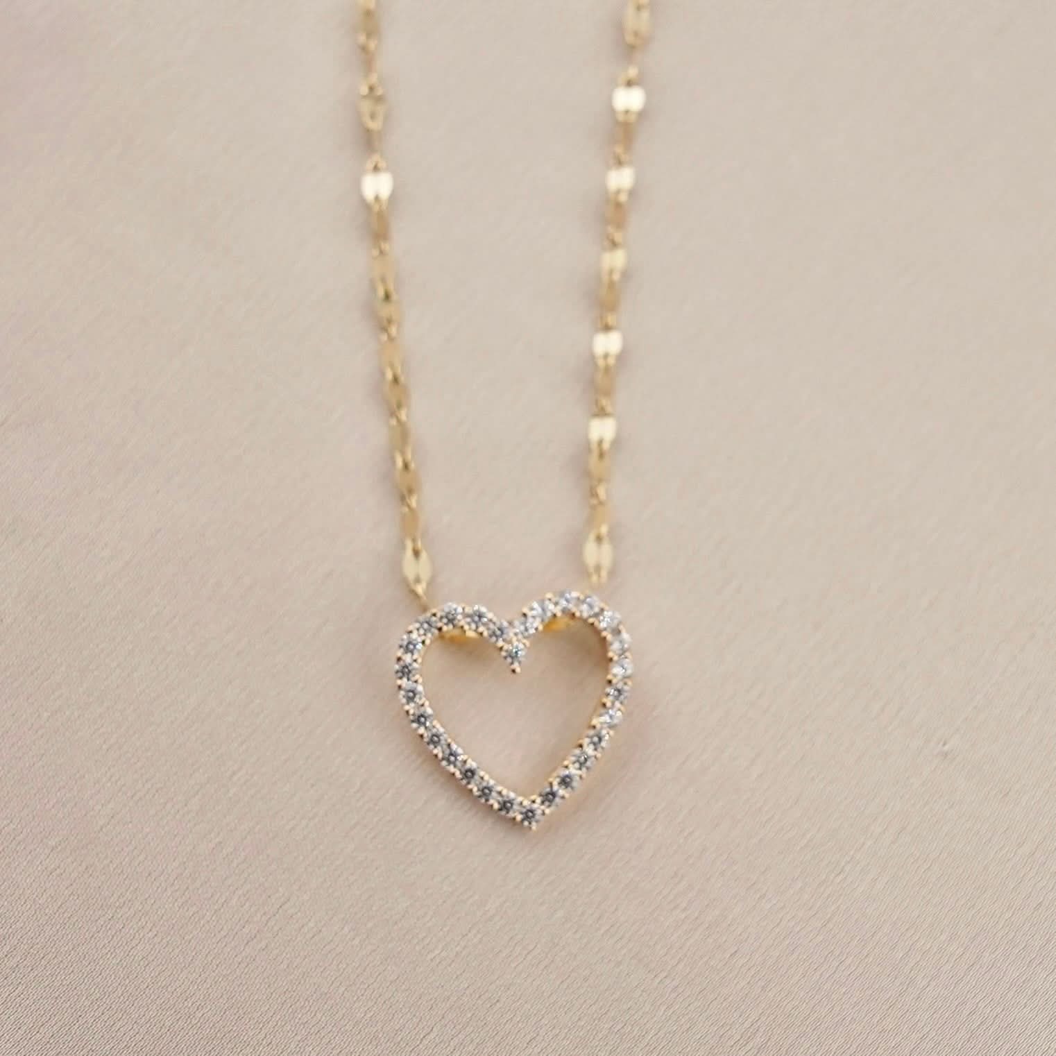 14k Gold Heart Chain Set