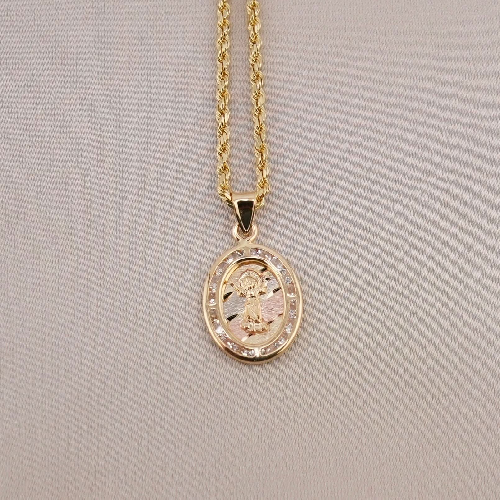 14k Gold Divino Niño Chain Set