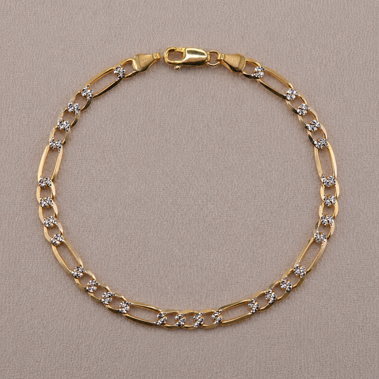14k Gold White Pave Figaro Bracelet 4.8mm