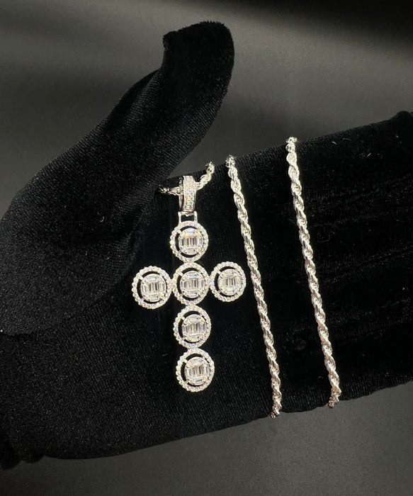 Silver .925 Cross pendant or chain set!