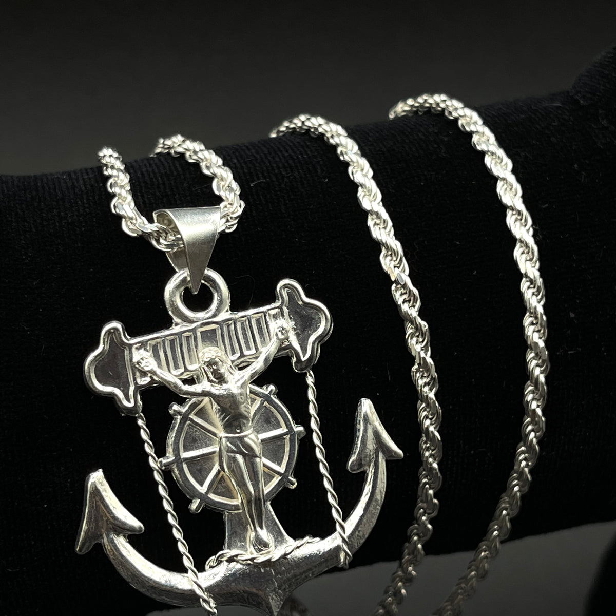Silver .925 Medium anchor with Jesus pendant or chain set!